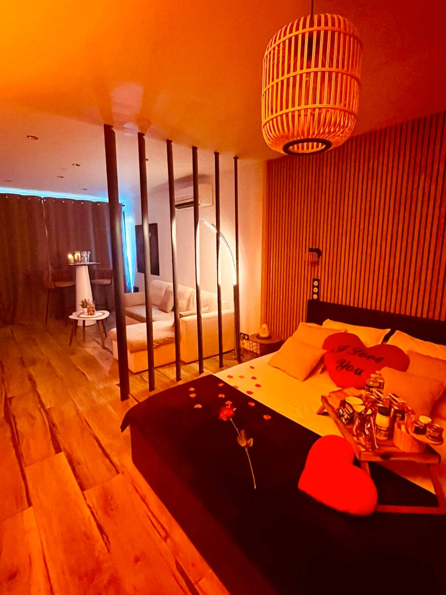 Photo du logement - Cocon détente pour 2 avec hammam et jacuzzi privé Mer Lac