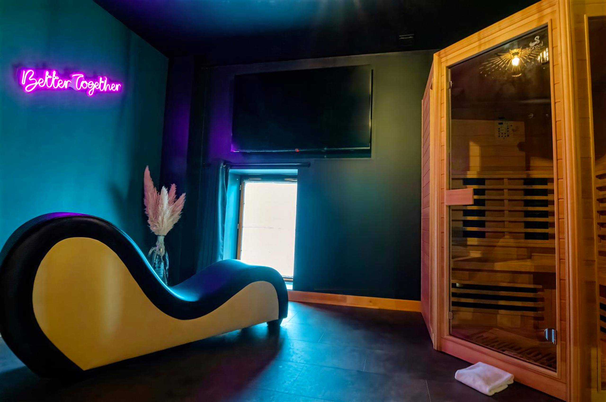 Espace bien - être avec sauna et fauteuil tantra - Le Cocon du Domaine des Ecus d'Or