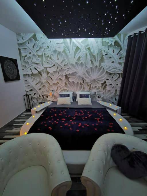 Vue principale - Love Room Le Havre - Cocon Etoilé SPA PRIVATIF ET CIEL ÉTOILÉ