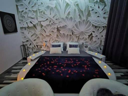 Vue principale - Love Room Le Havre - Cocon Etoilé SPA PRIVATIF ET CIEL ÉTOILÉ