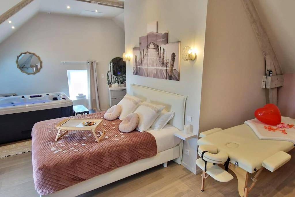 Photo du logement - Le Cocon chambre avec Jacuzzi privatif Normandie