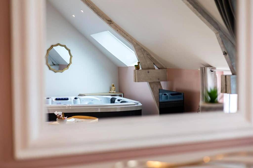 Photo du logement - Le Cocon chambre avec Jacuzzi privatif Normandie