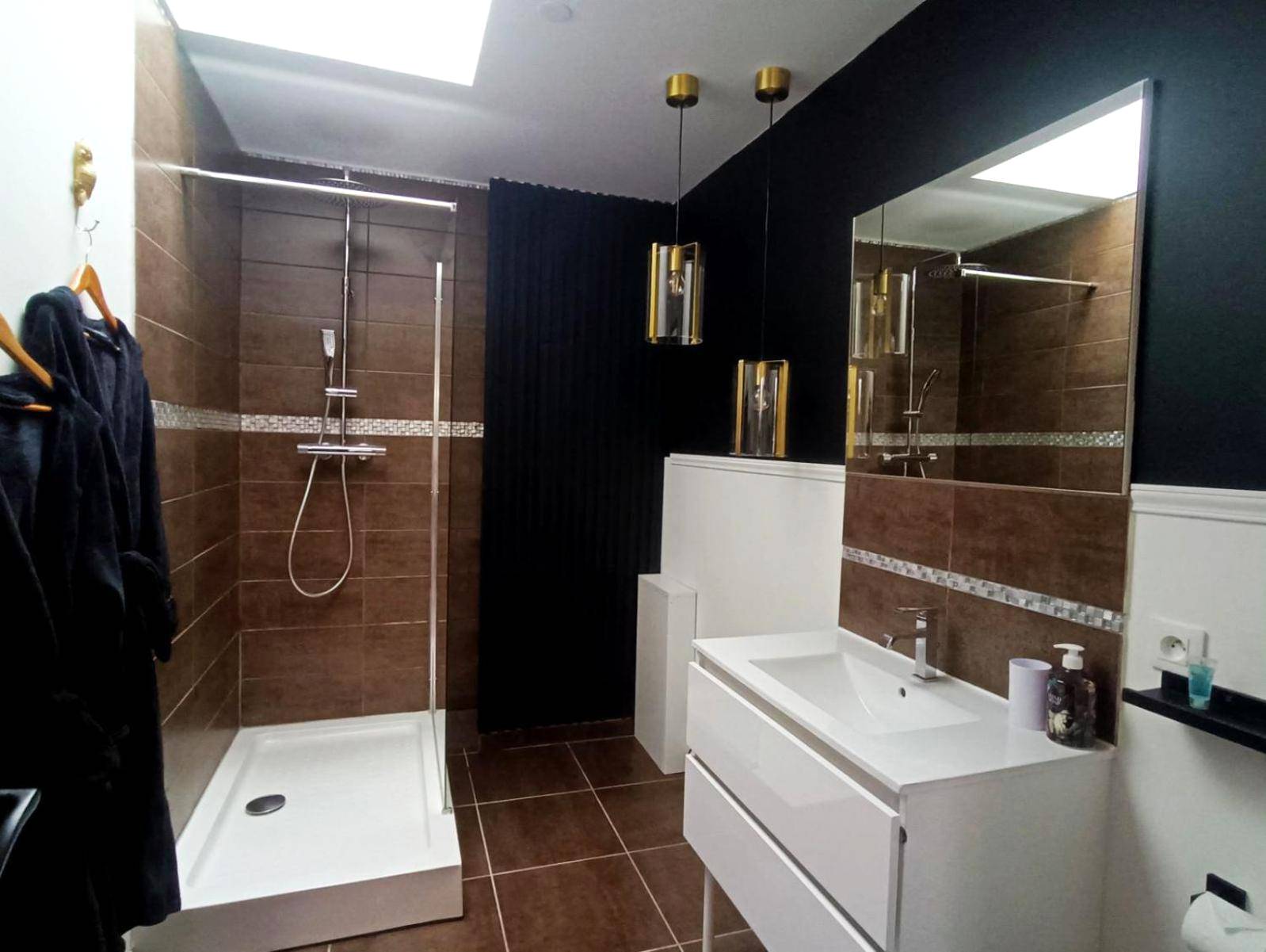 Photo du logement - Cocon romantique avec jacuzzi extérieur