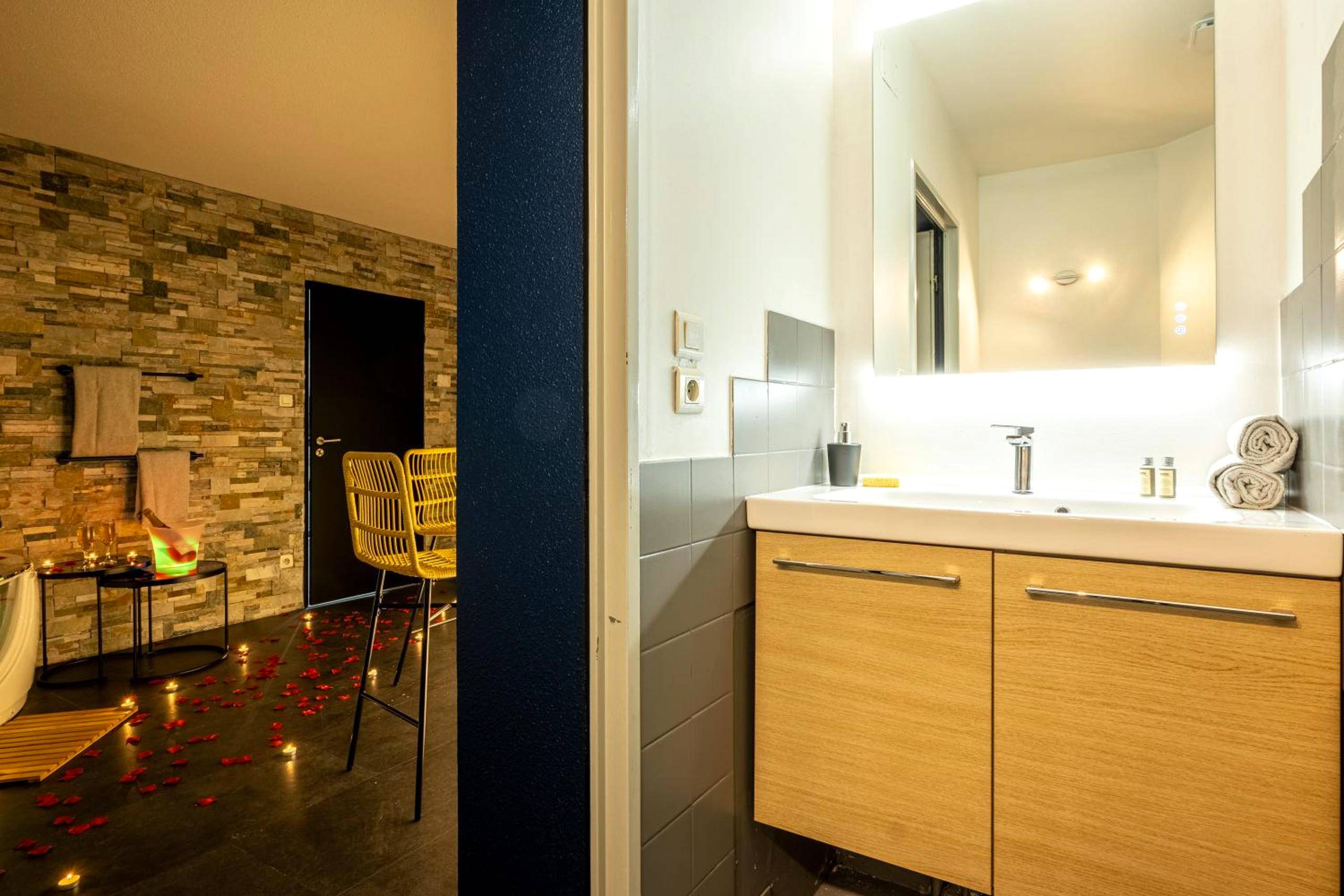 Photo du logement - Cocon Relax - Jacuzzi - Cinéma - Montbéliard