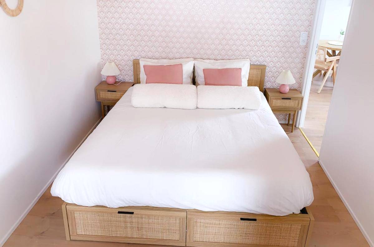 Photo du logement - Le Cocon Rose Jacuzzi privé rêve et Douceur