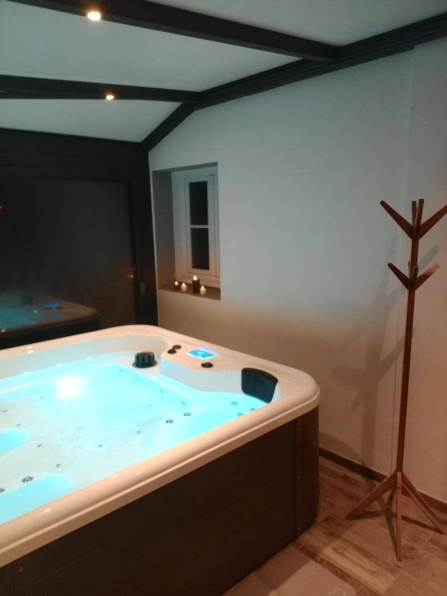 Vue principale - Love Room Commequiers - cocon secret
