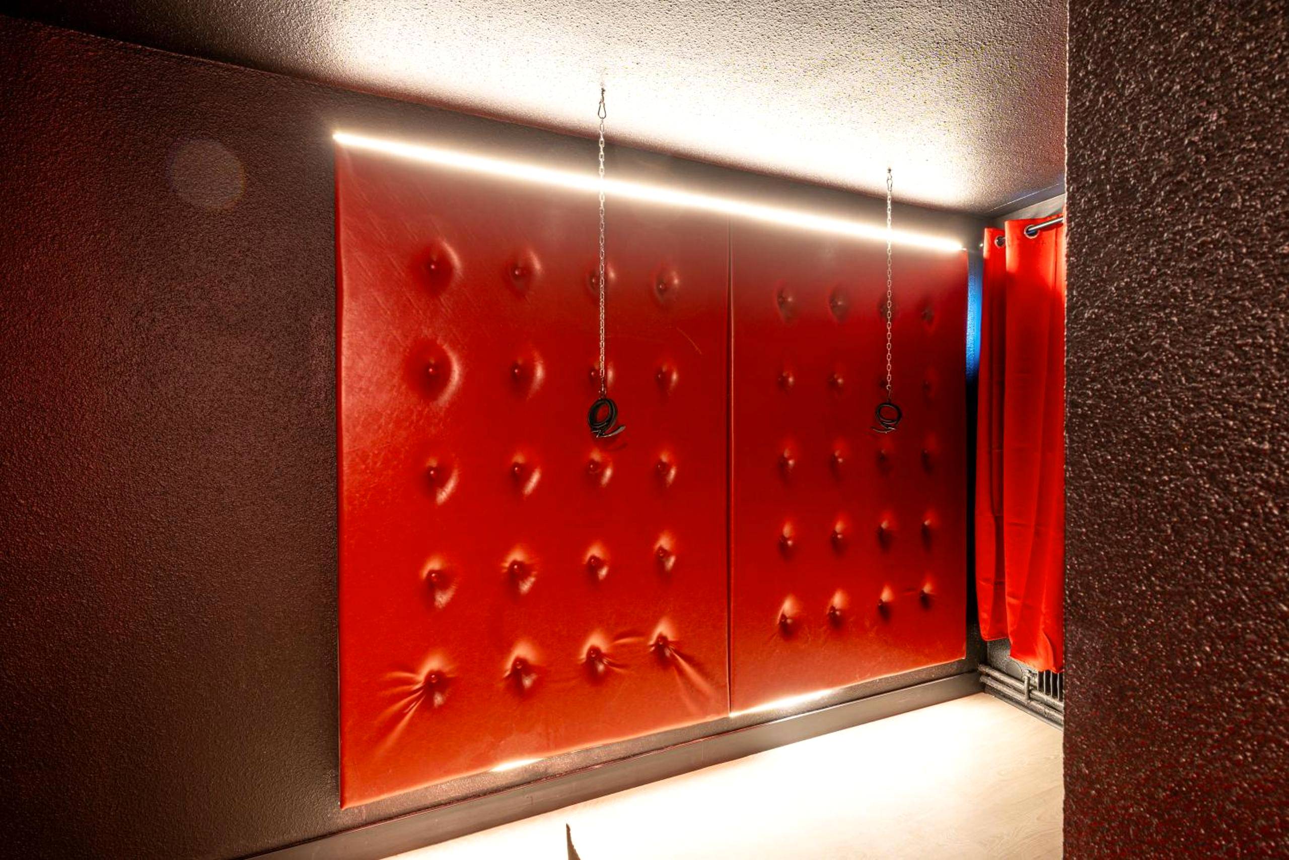 Photo du logement - Cocon Sensuel - 50 Nuances - Les Cocons de Nath - Montbéliard