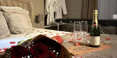 Vue du logement - UN COCON EN VILLE - chambre SPA chic et élégante