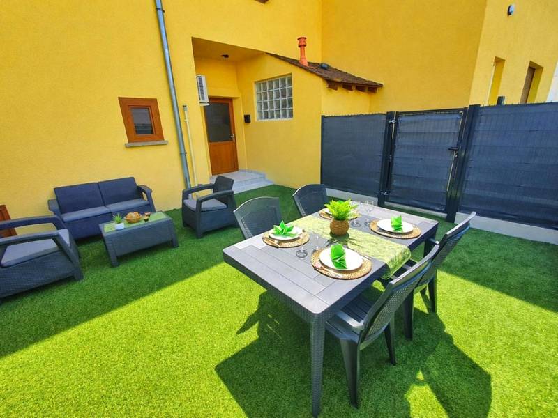 Photo du logement - COCOON SPA - 4 Pers - Jacuzzi - Parking - Jardin - Clim - Colmar