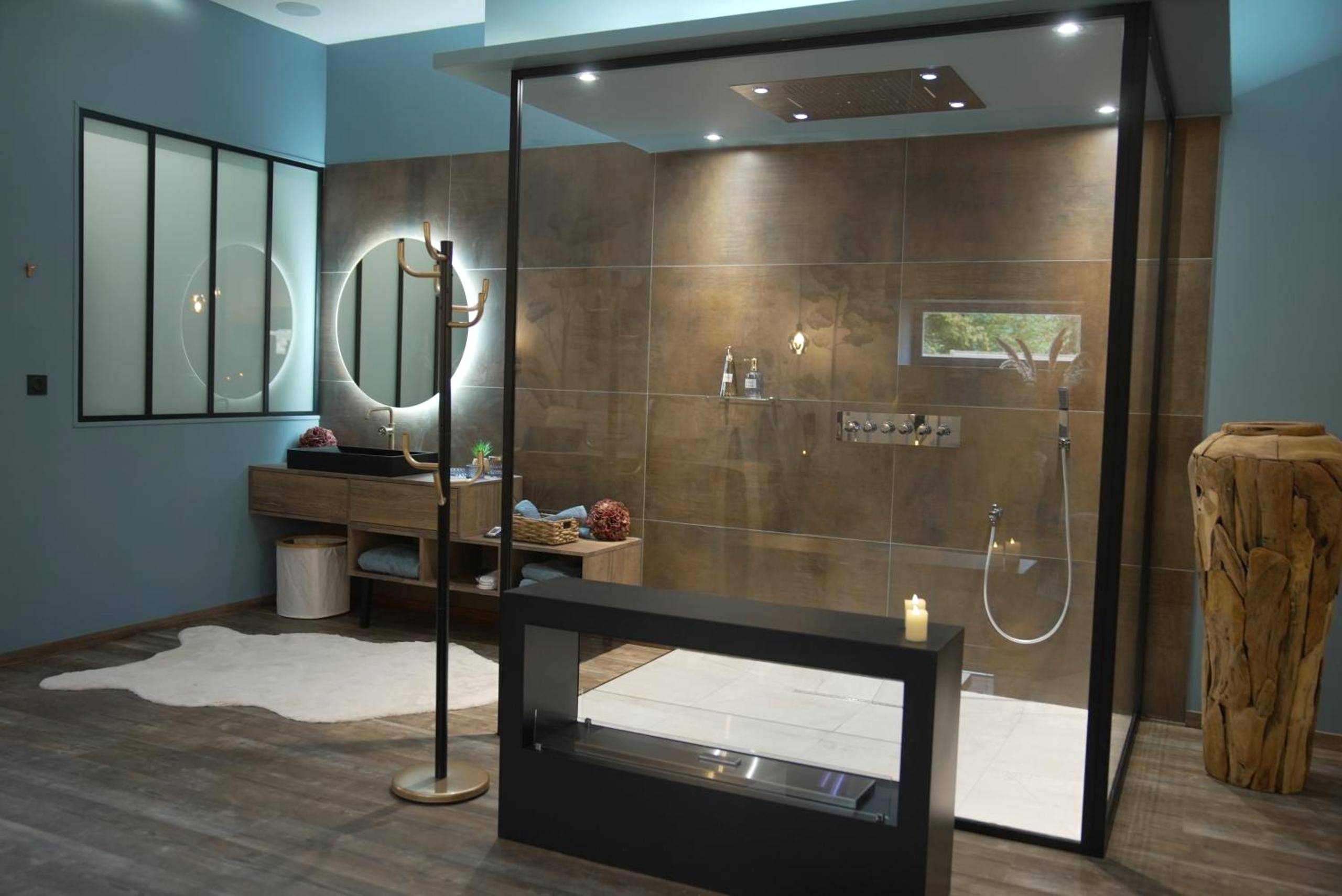 Salle de bain moderne avec douche à l'italienne - Au coeur des désirs