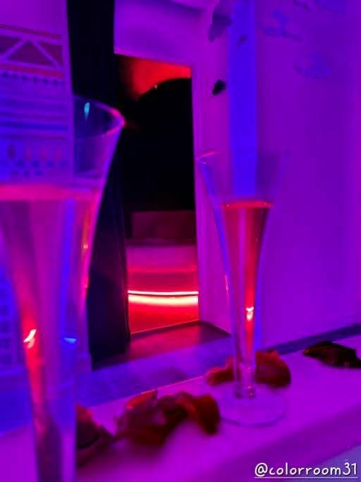 Photo du logement - Colorroom31 - Nuit insolite - Spa - Tantra - Love room