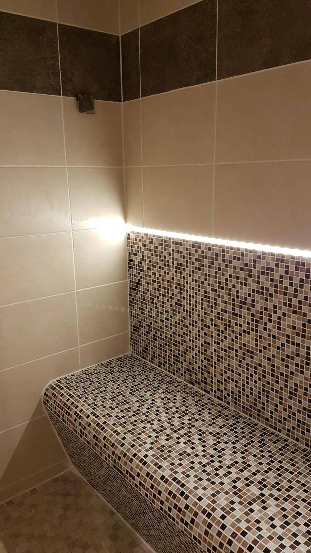 Photo du logement - Cosy Love & Spa Love room avec spa, hammam et sauna privatif