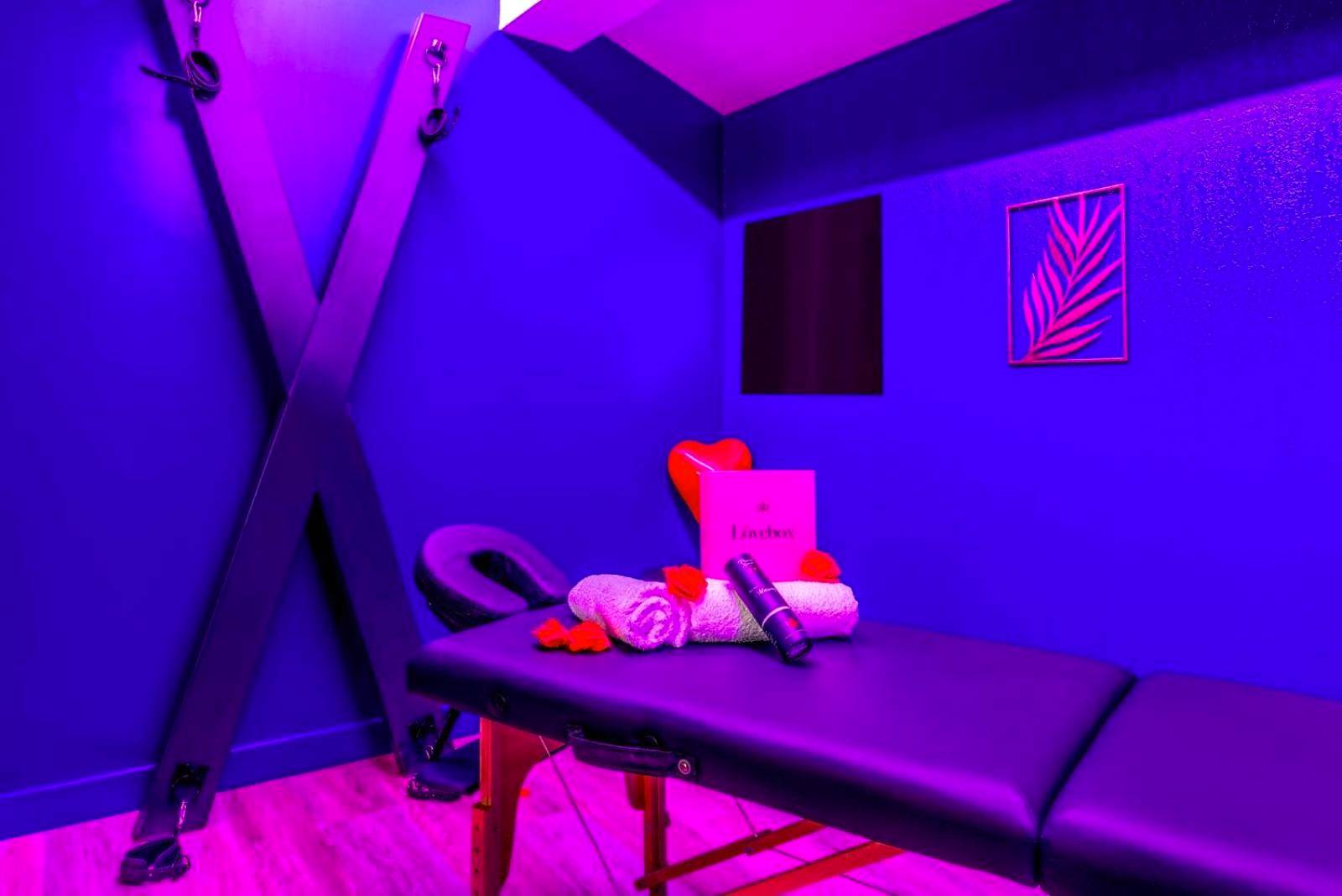 Photo du logement - Suite craz'in Love Room, jacuzzi, cinéma, Camargue