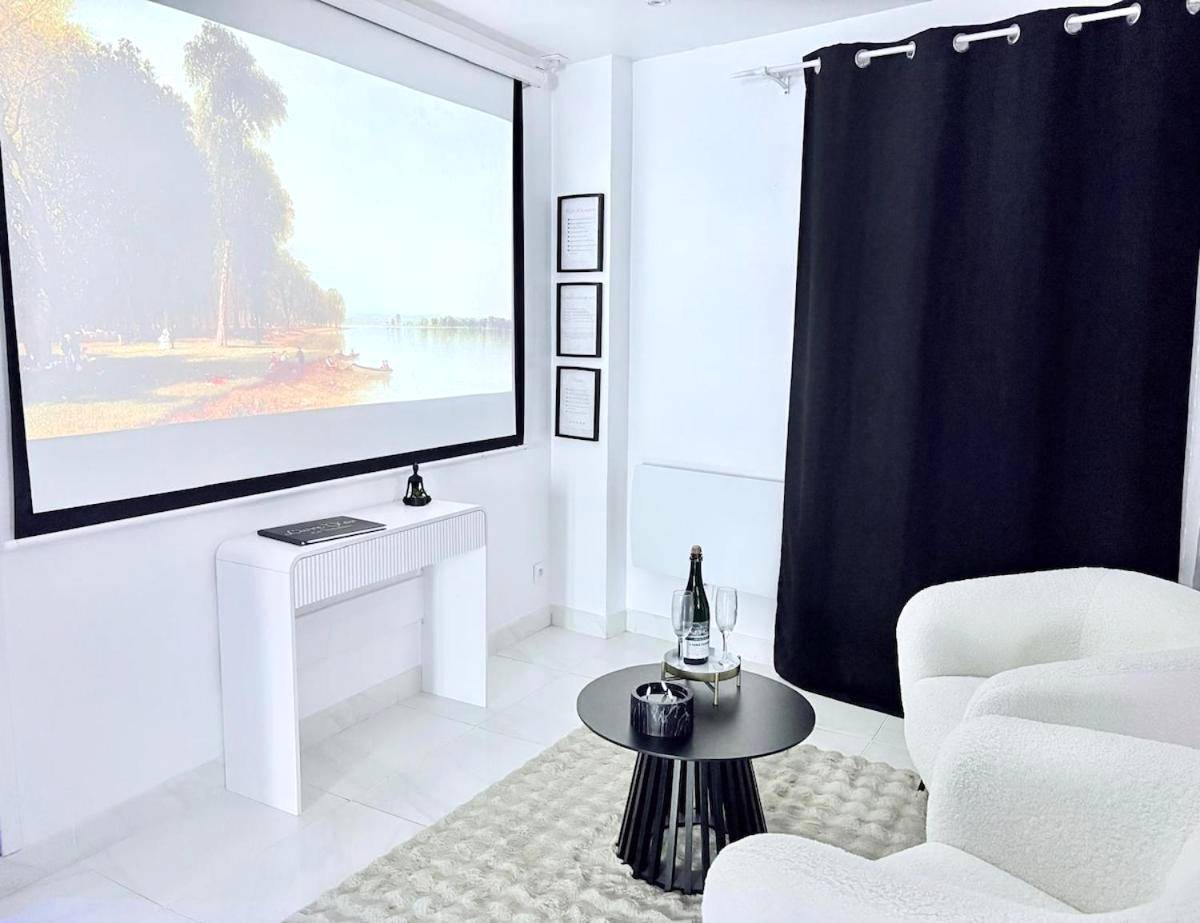 Photo du logement - Dalikyda La Tentation Jacuzzi Cinéma élégant