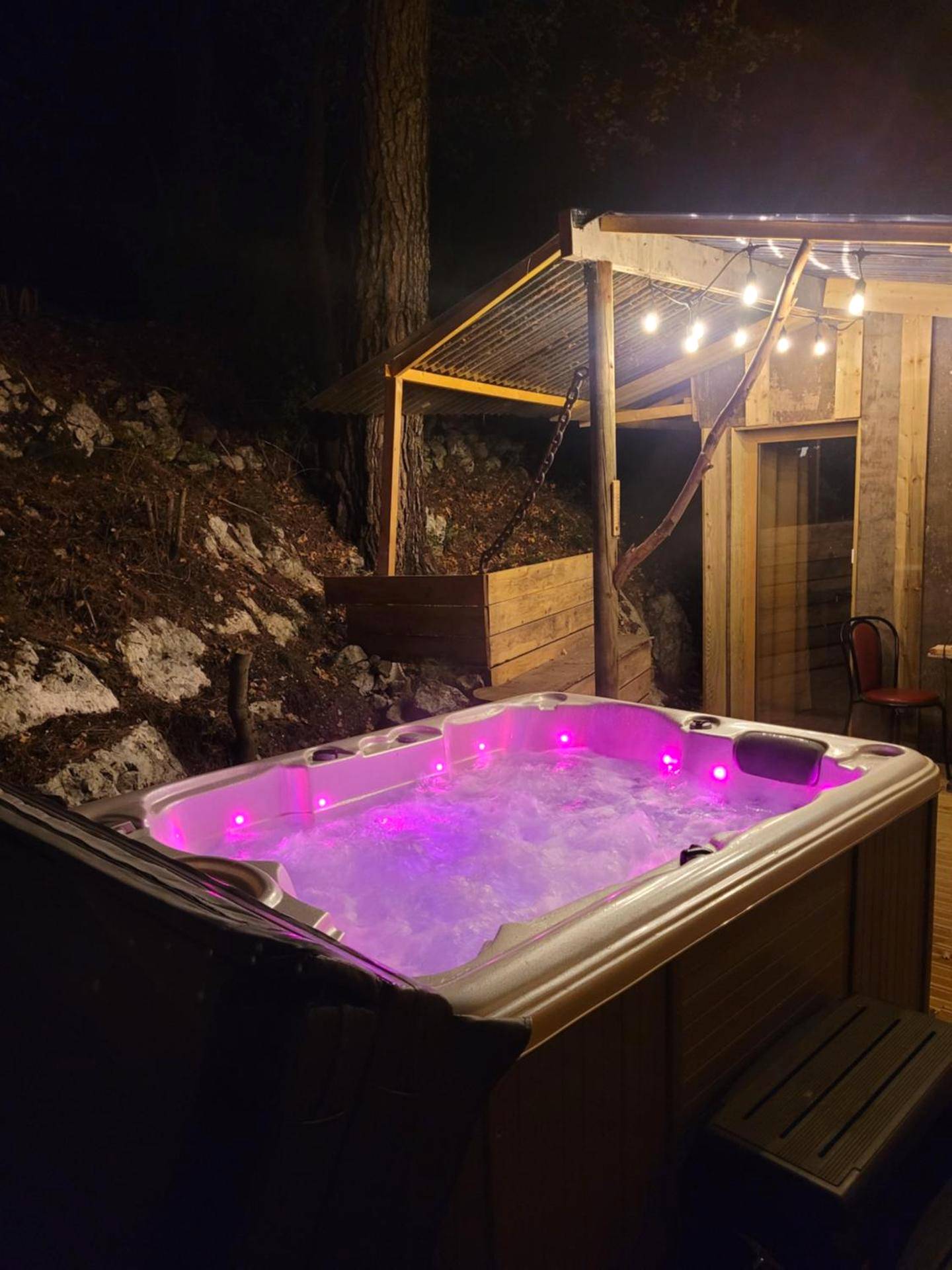 Photo du logement - LOVE Room Danslesbois avec spa