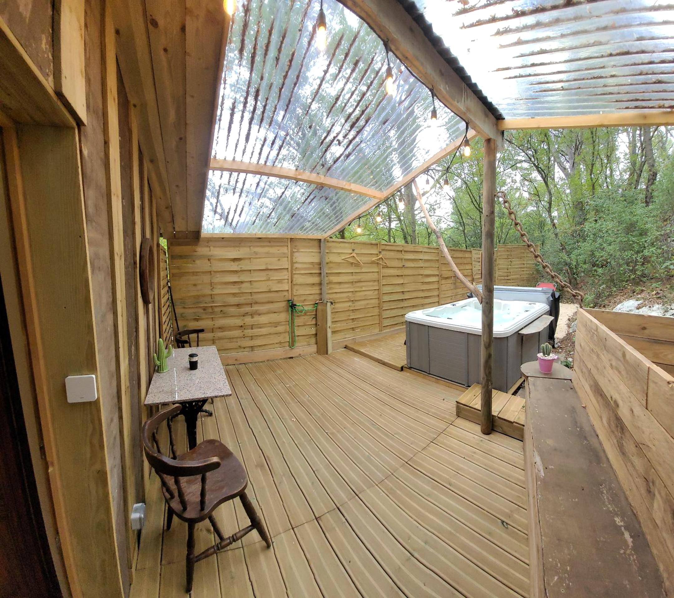 Photo du logement - LOVE Room Danslesbois avec spa