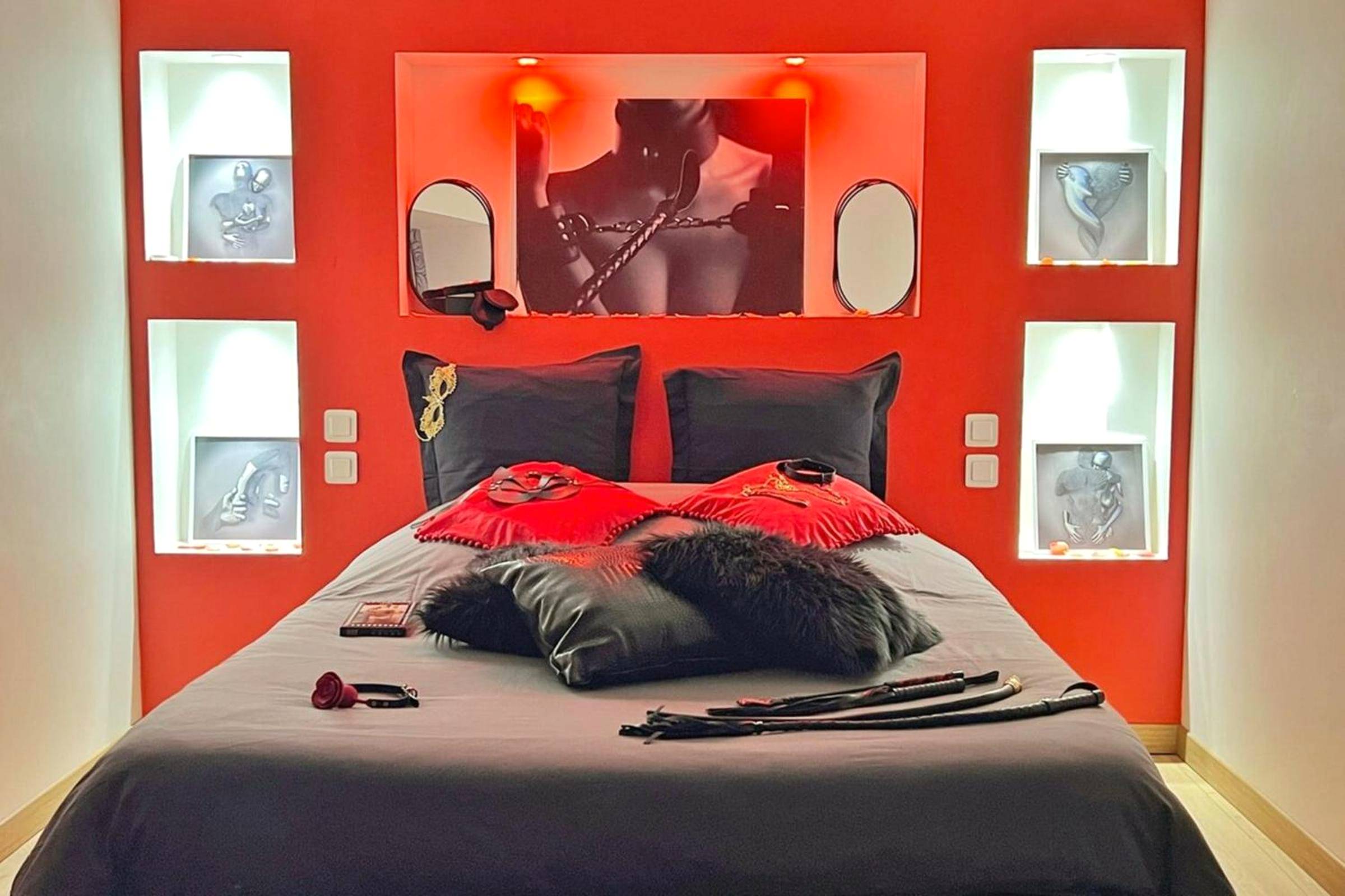 Photo du logement - Dark Room Perpignan aux 50 nuances Jacuzzi Privé