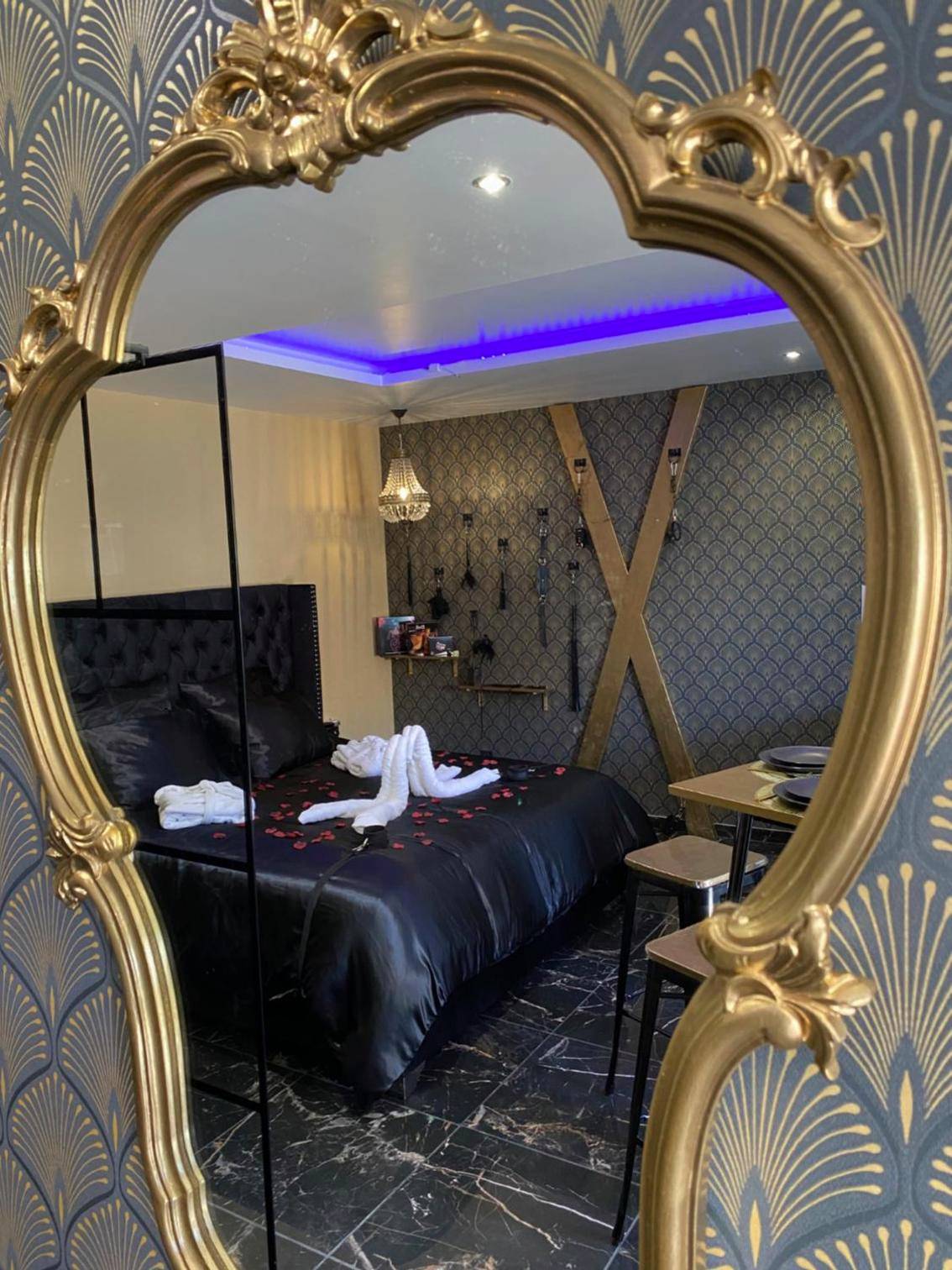 Photo du logement - Désirs d'une nuit - Loveroom jacuzzi