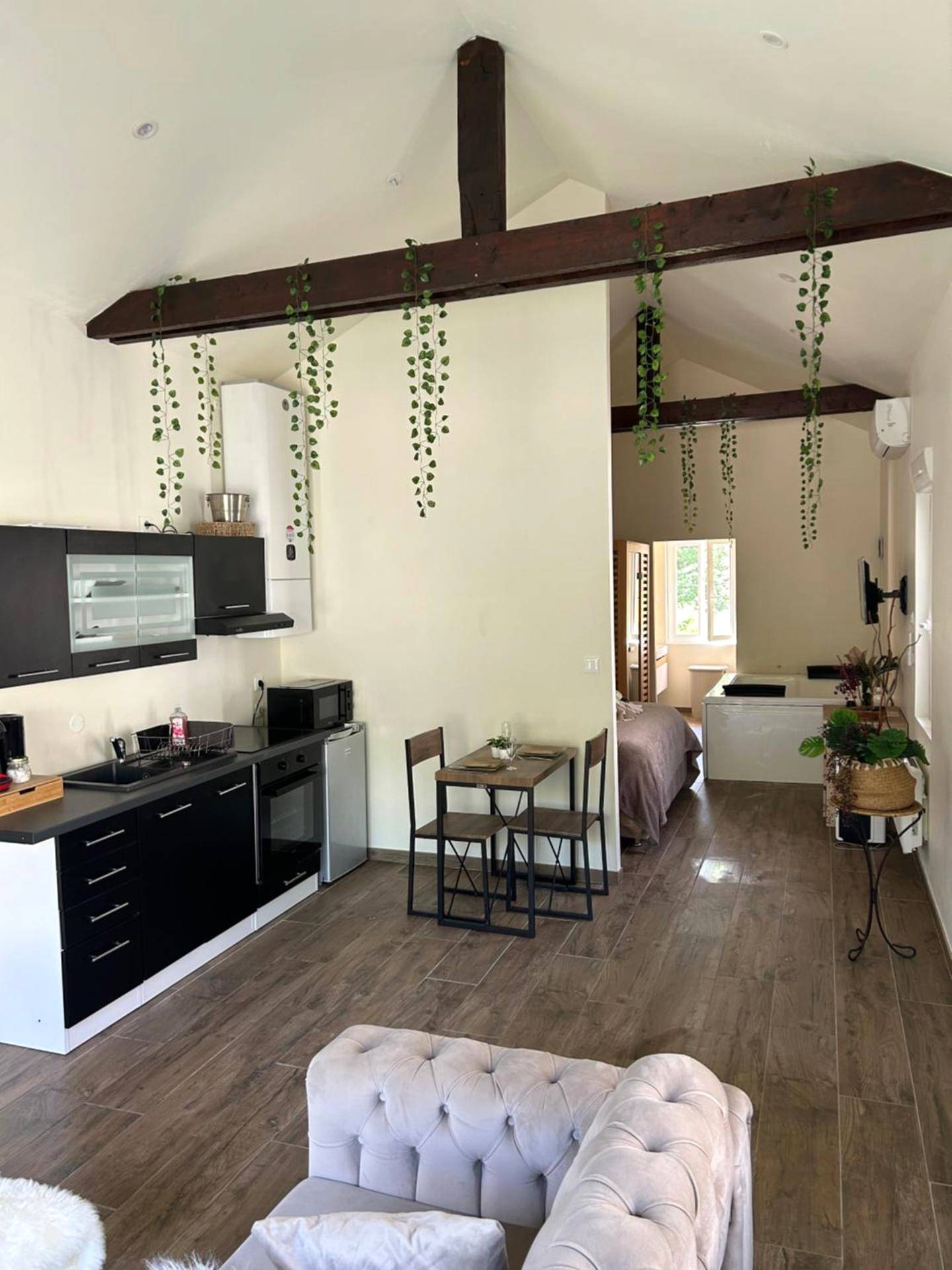 Photo du logement - Détente au bord de Forêt avec Spa Balnéo et Sauna PRIVÉ