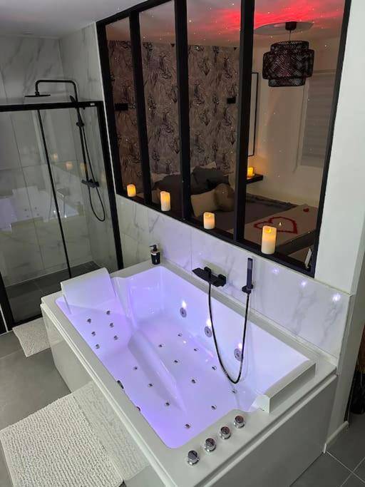 Photo du logement - Le Diamant Secret Love room gîte de charme romantique exceptionnel