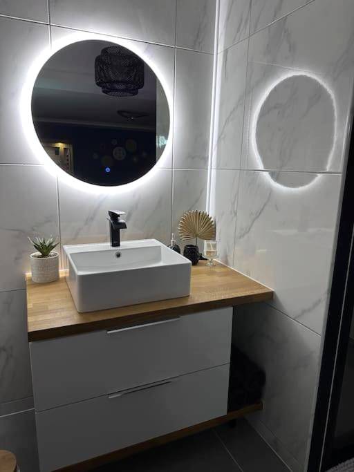 Photo du logement - Le Diamant Secret Love room gîte de charme romantique exceptionnel - Marzan