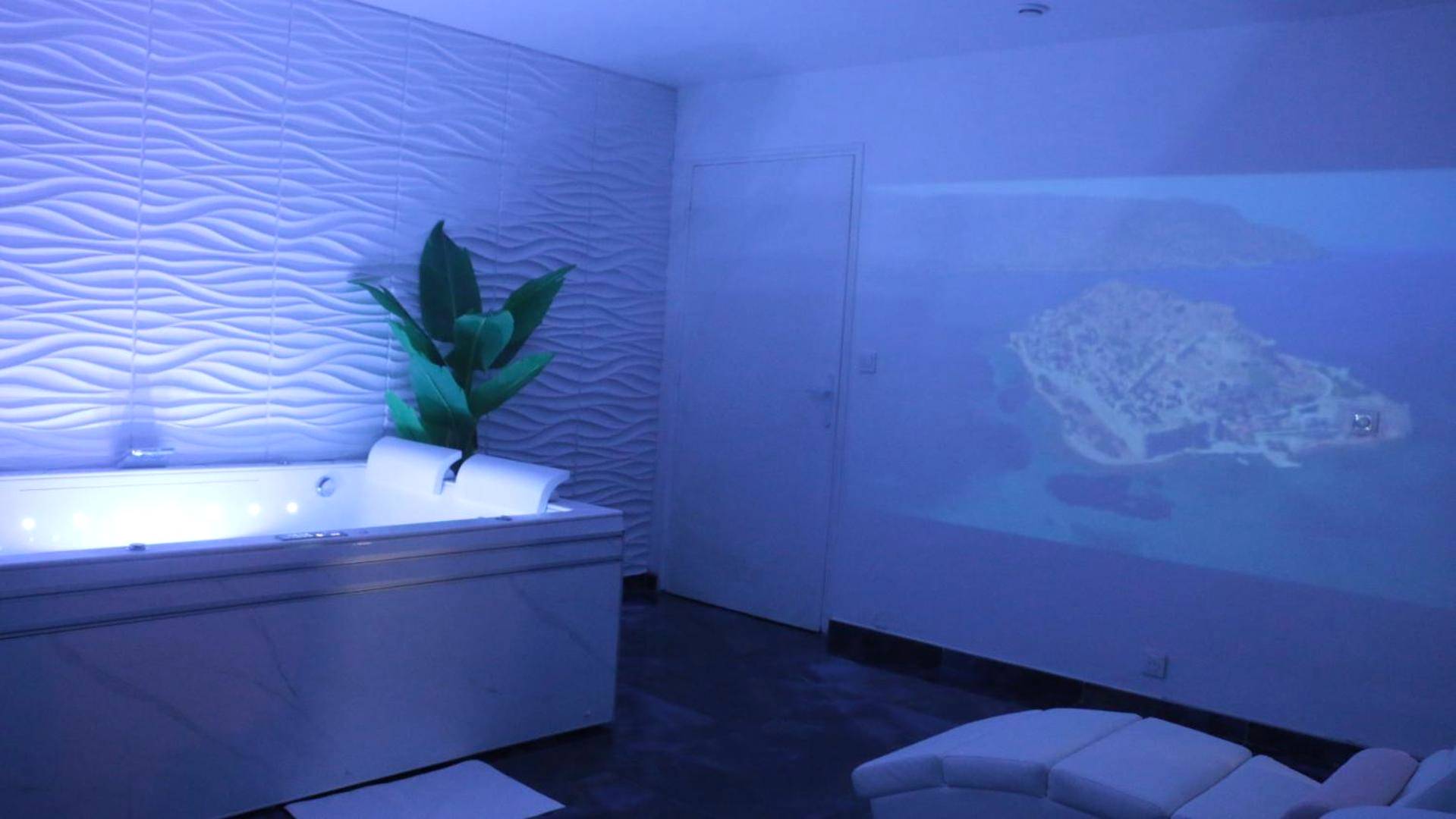 Photo du logement - DIMA SUITE Jacuzzi Privatif - Vedène