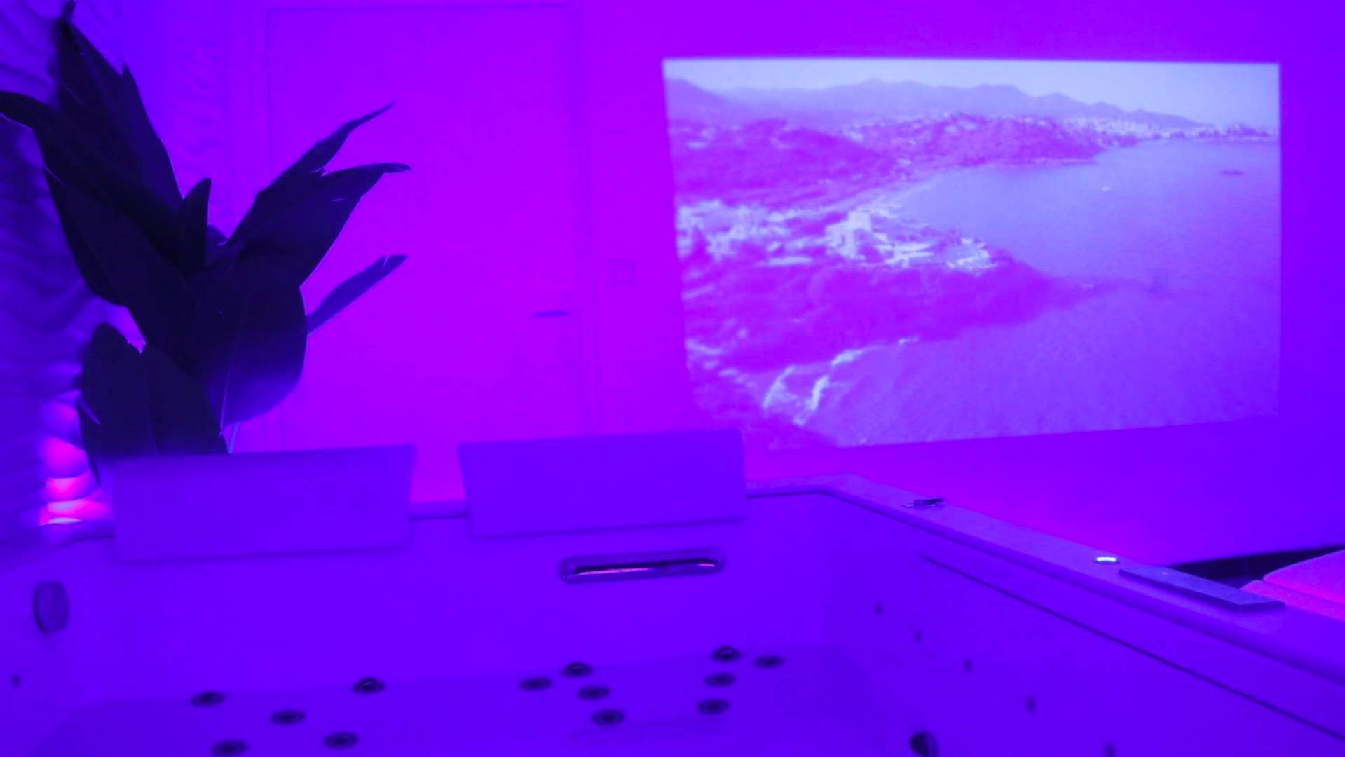 Photo du logement - DIMA SUITE Jacuzzi Privatif