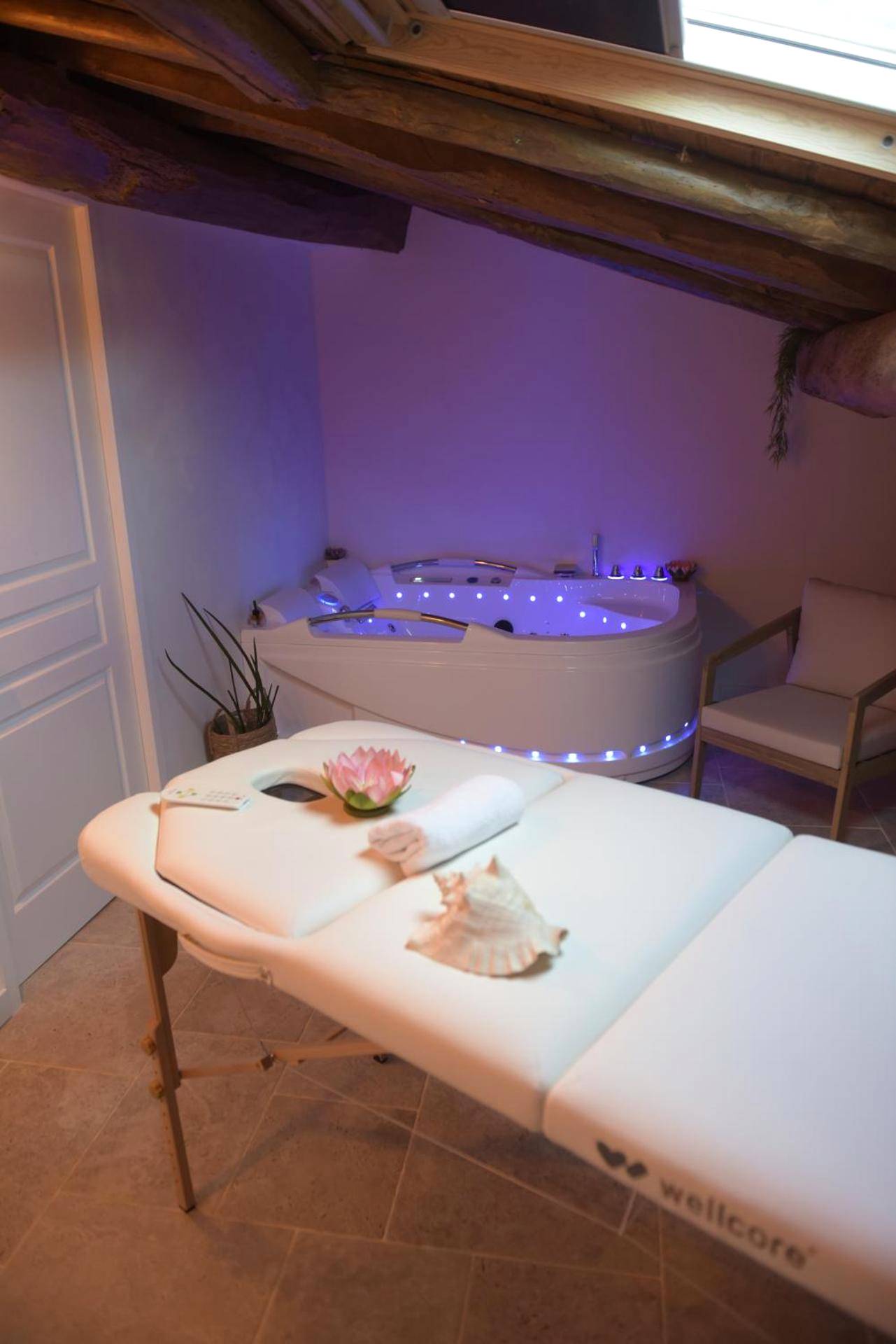 Photo du logement - Superbe appartement loveroom avec balnéo Dolce notte