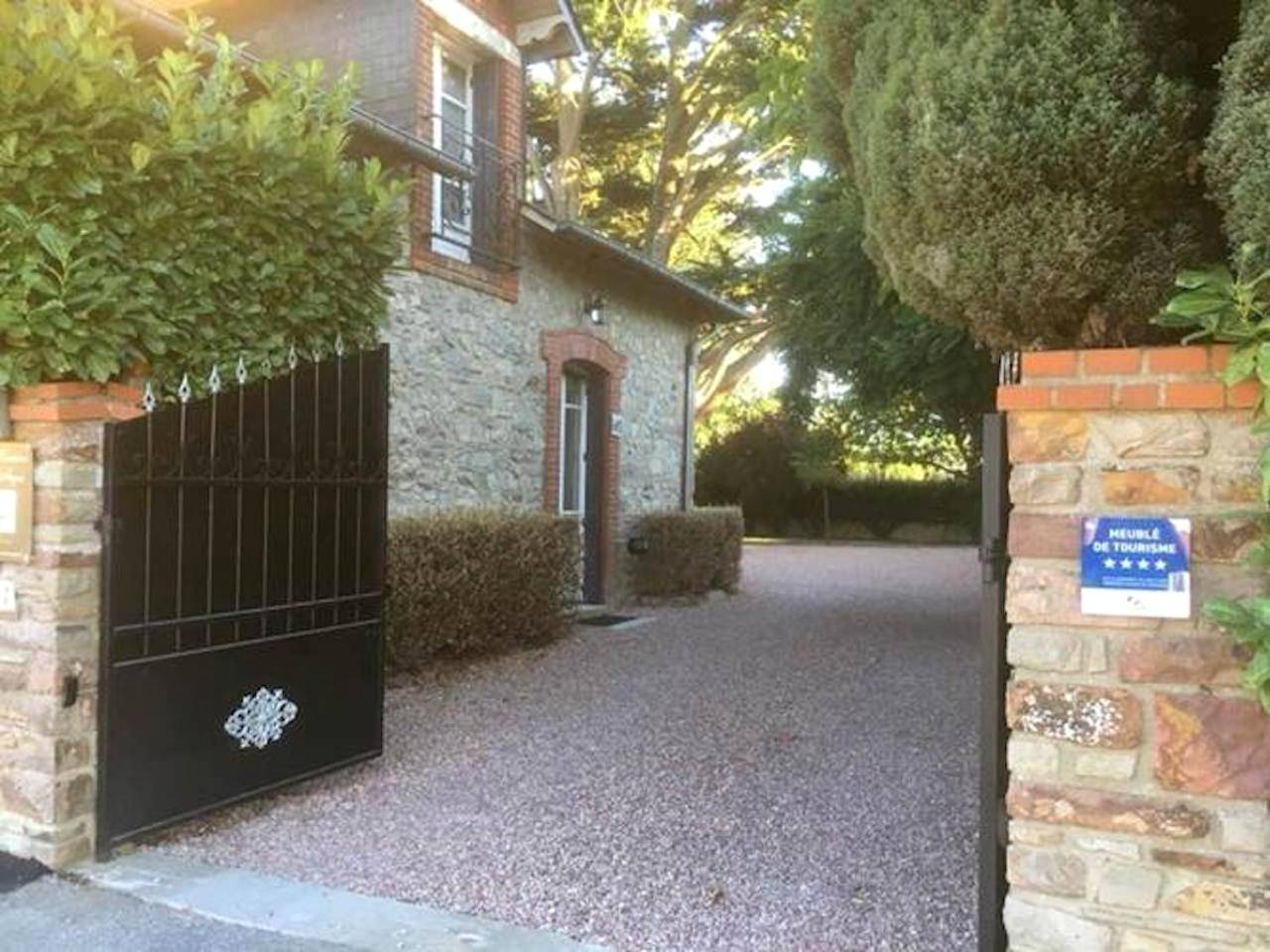 Photo - Au domaine des anges, 3 gîtes luxueux avec Jacuzzi privatif, sauna, mini - piscine, piscine... - Bain - de - Bretagne