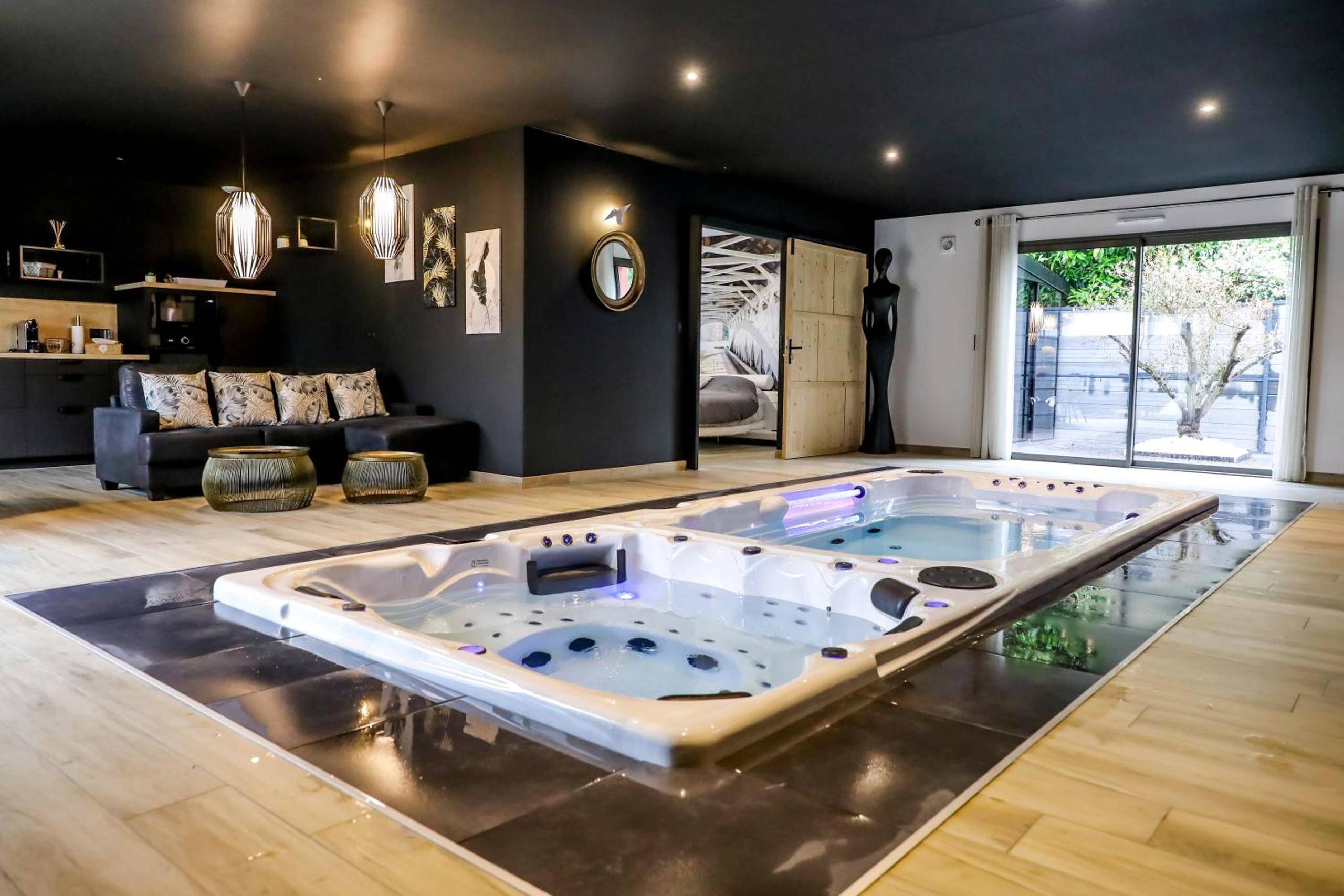 Vue du logement - Au domaine des anges, 3 gîtes luxueux avec Jacuzzi privatif, sauna, mini - piscine, piscine extérieure...