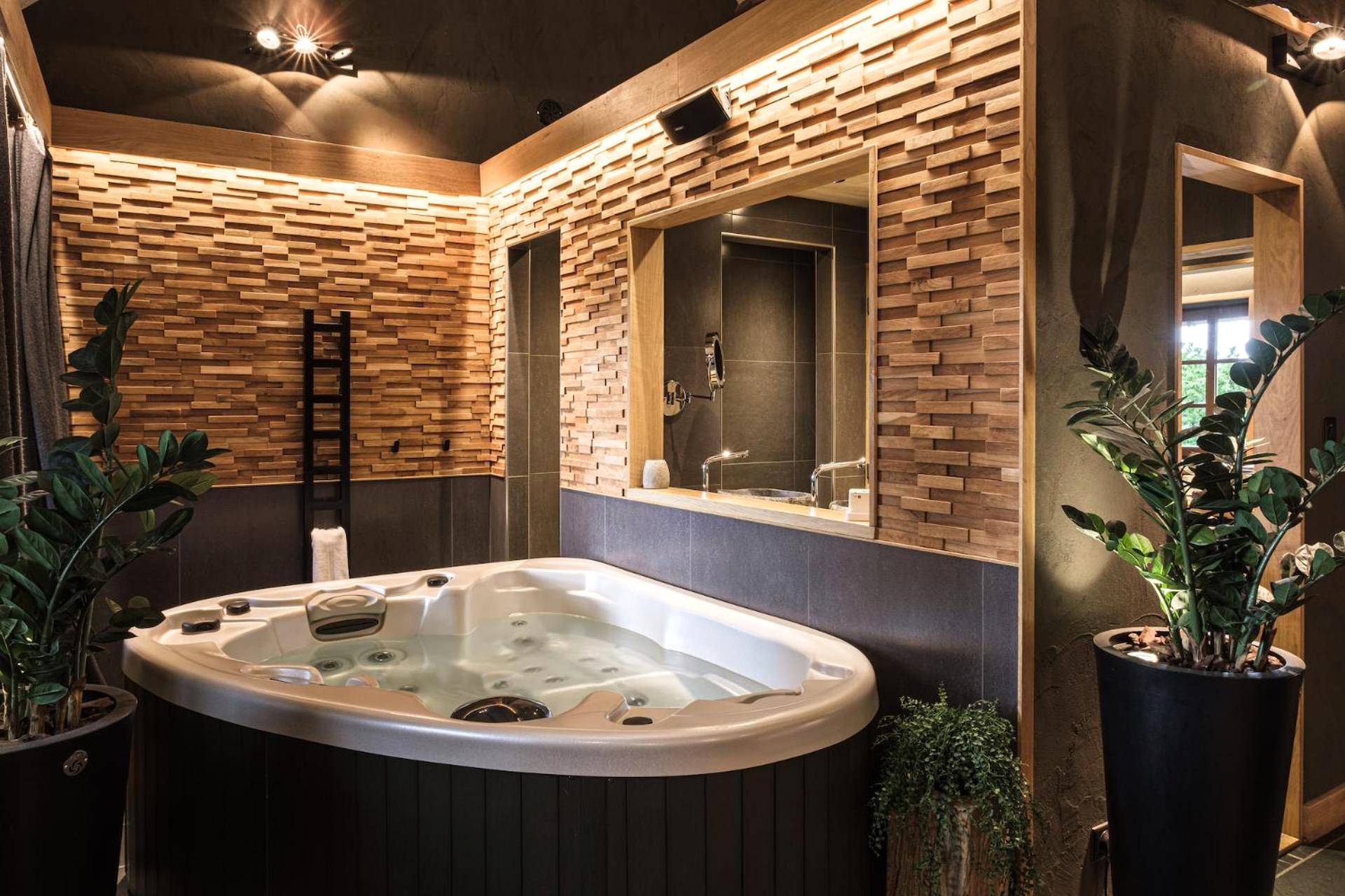 Vue principale - Love Room Châteauneuf - Le Domaine des Prés Verts Suites & Chambres avec Jacuzzi Privatif à Châteauneuf