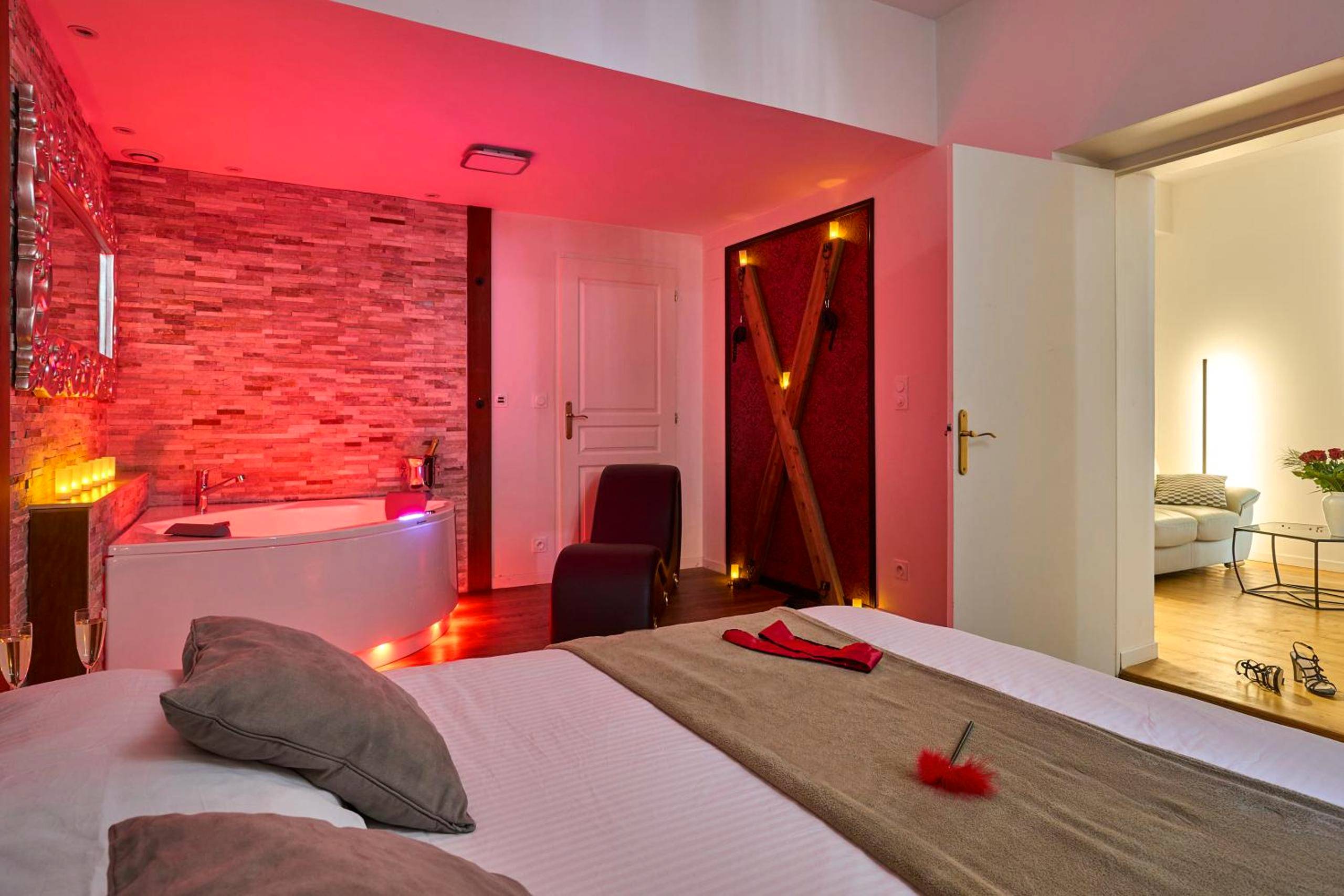 Vue du logement - Love Room Carcassonne - Le DONJON DIONYSOS - Love Room