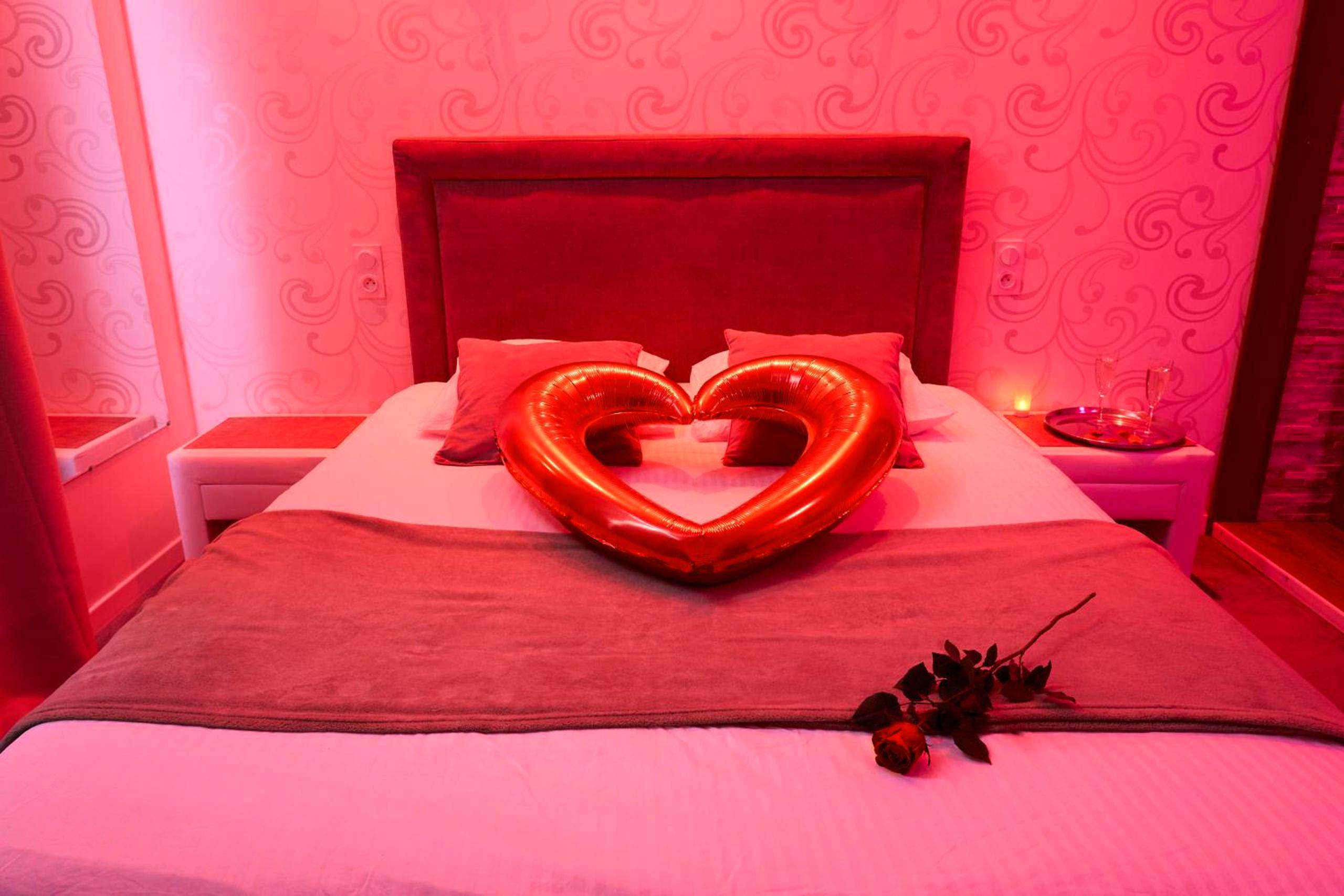 Photo du logement - Le DONJON DIONYSOS - Love Room - Carcassonne