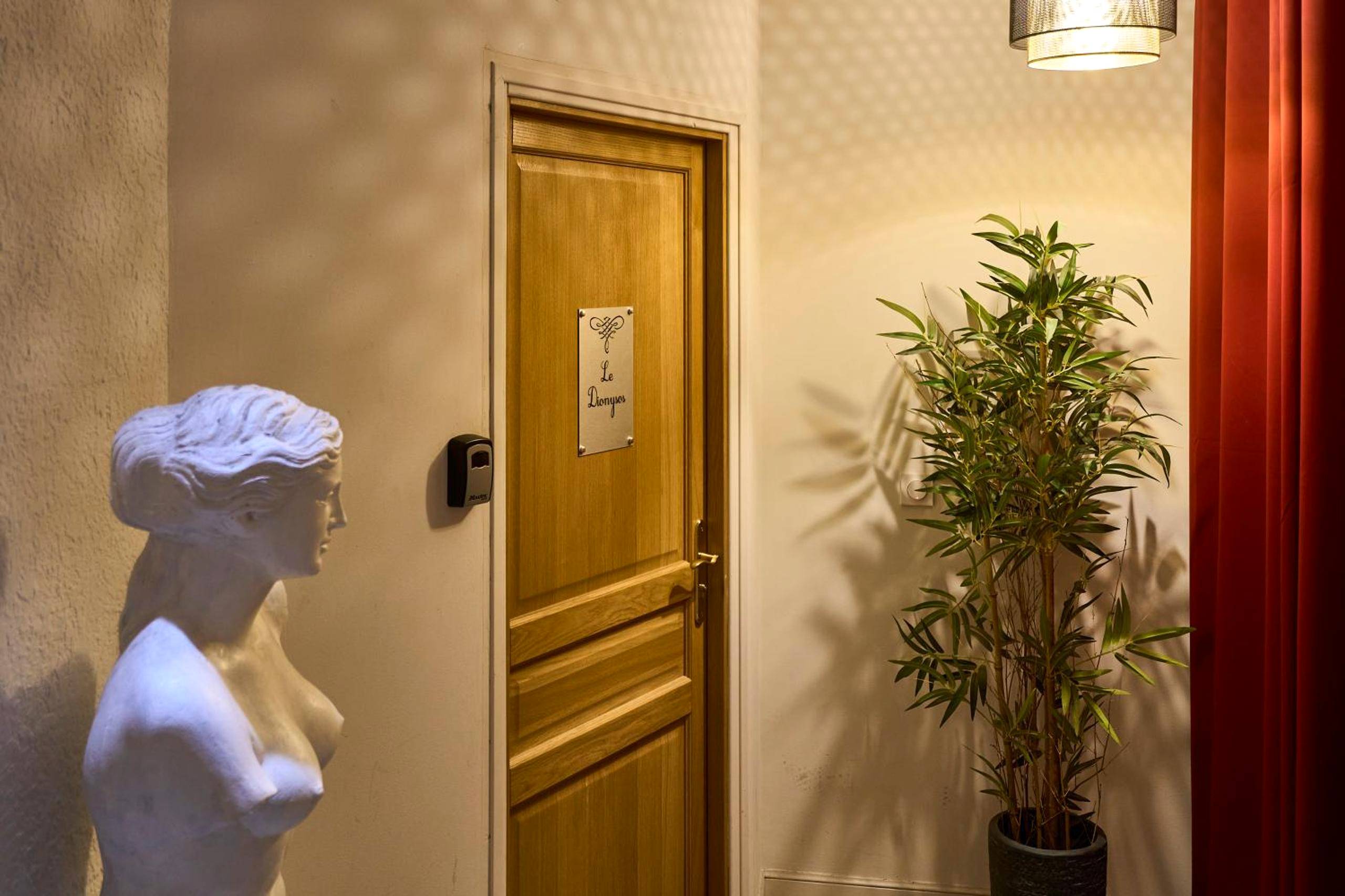 Photo du logement - Le DONJON DIONYSOS - Love Room