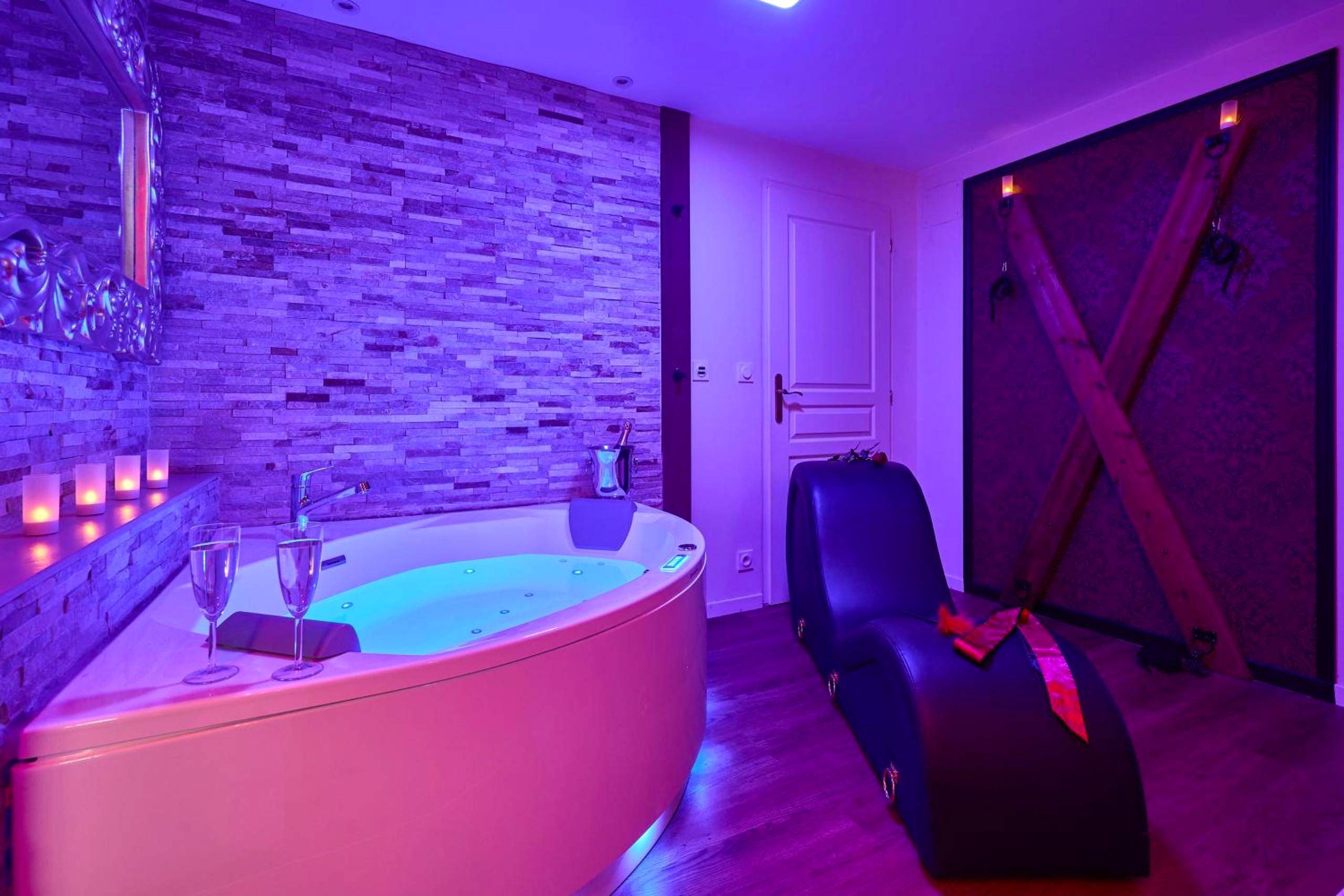 Vue du logement - Le DONJON DIONYSOS - Love Room