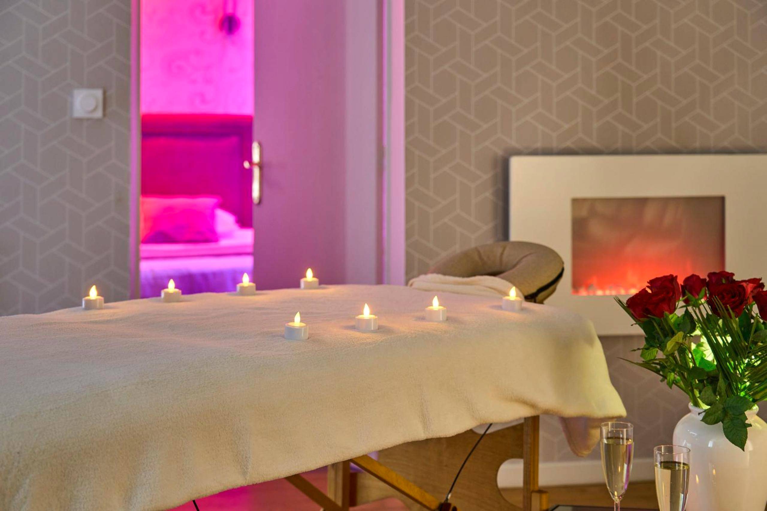 Photo du logement - Le DONJON DIONYSOS - Love Room