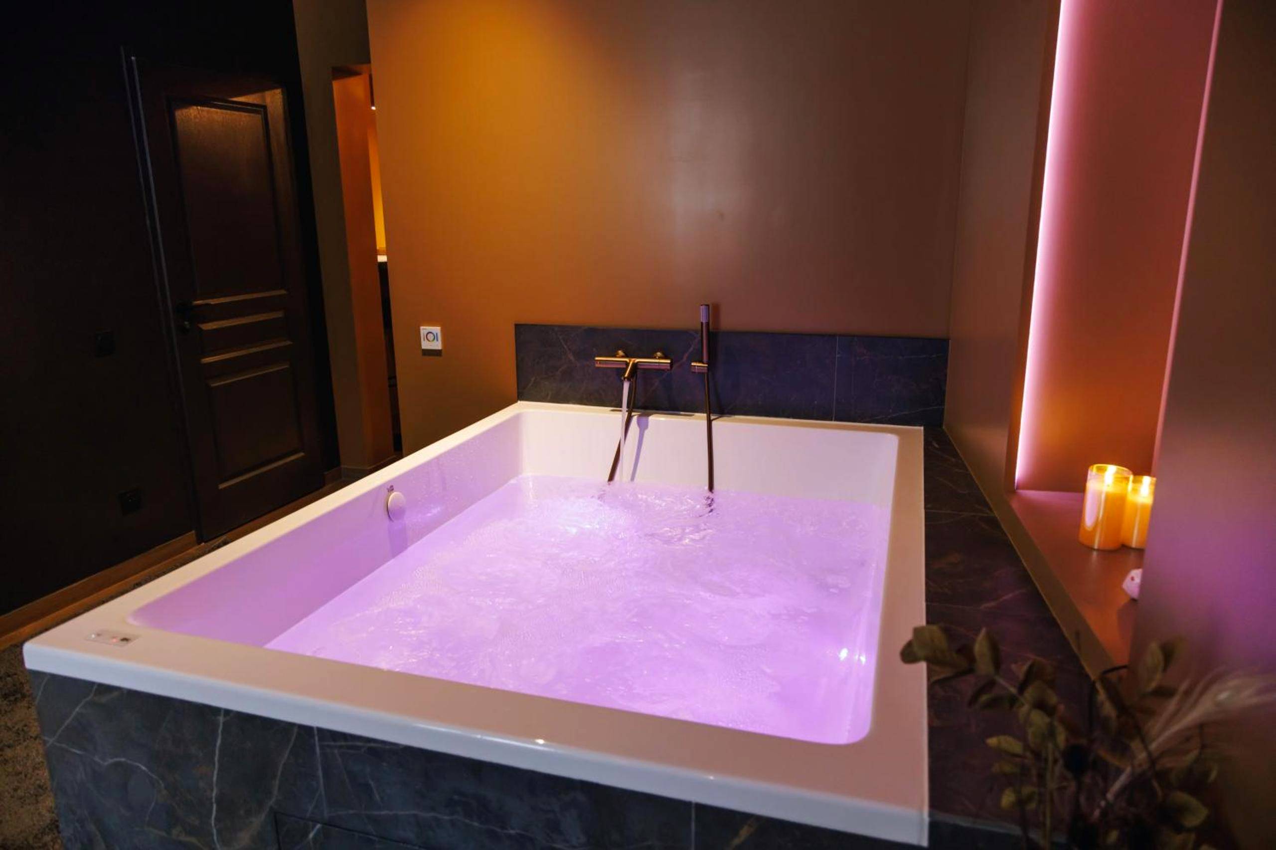 Photo du logement - Dreamy Room - Evasion, balnéo & cinéma privé