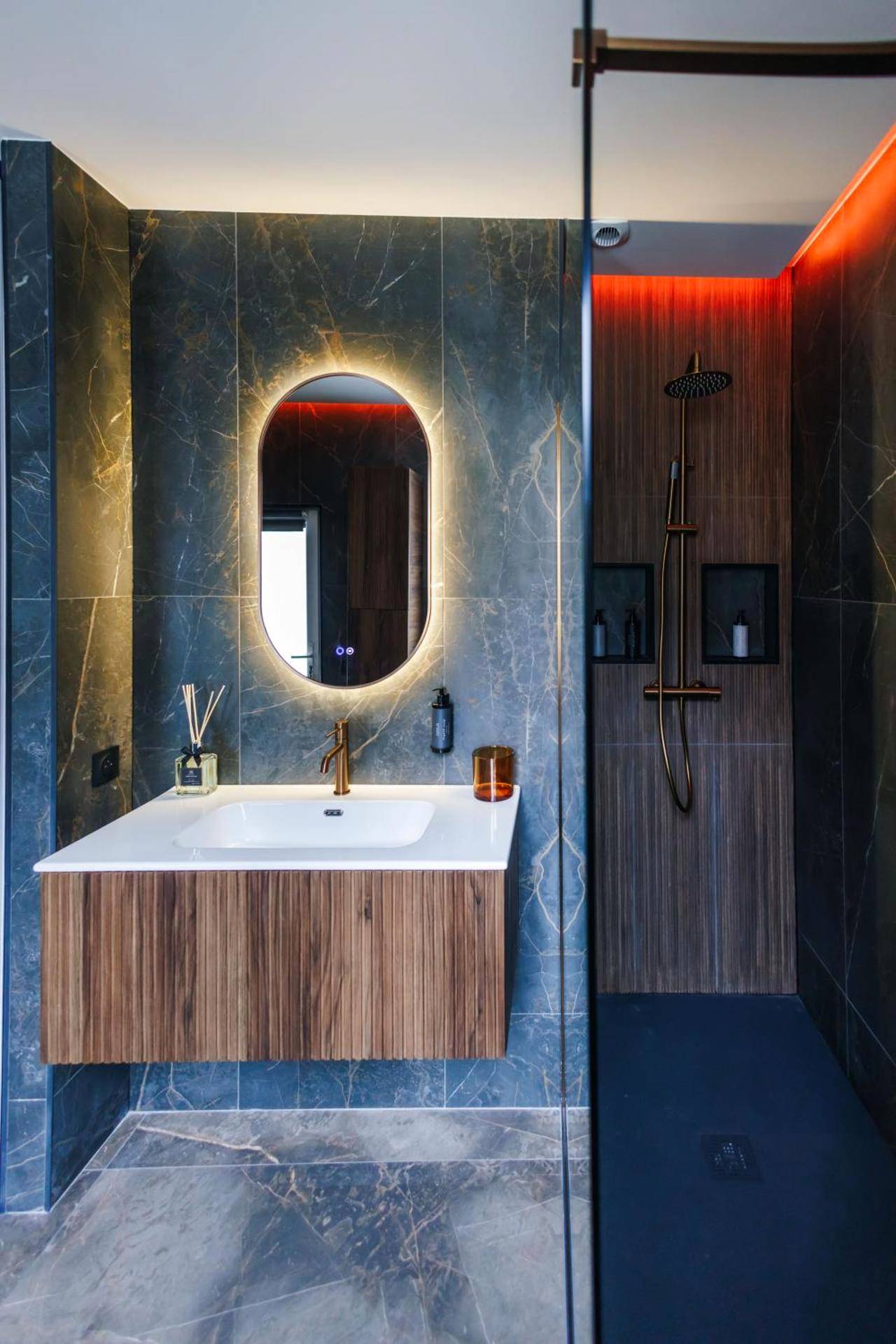 Photo du logement - Dreamy Room - Evasion, balnéo & cinéma privé