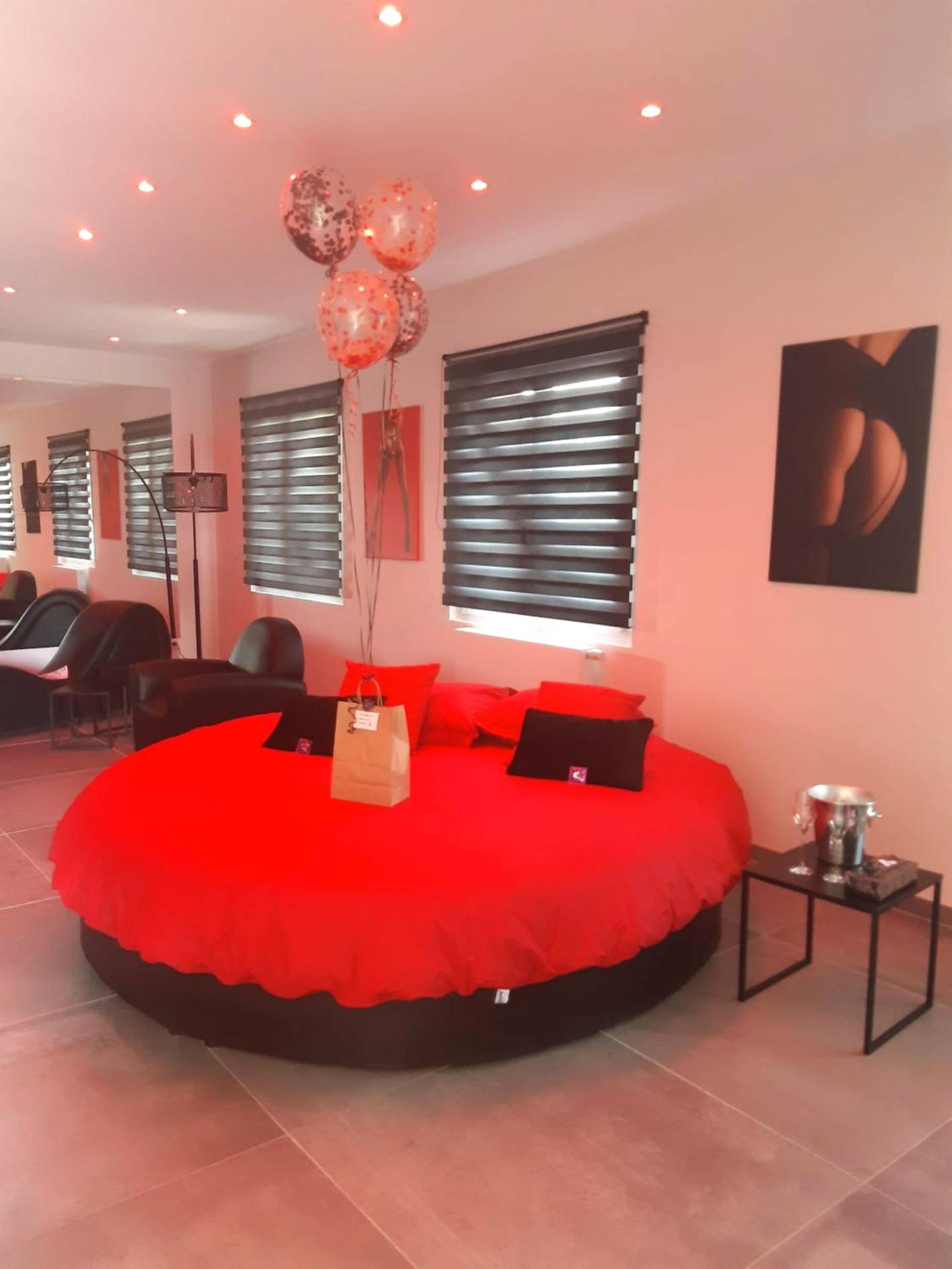 Photo du logement - Ds Plaisir Love Room avec sauna, jacuzzi à Nancy - Nancy