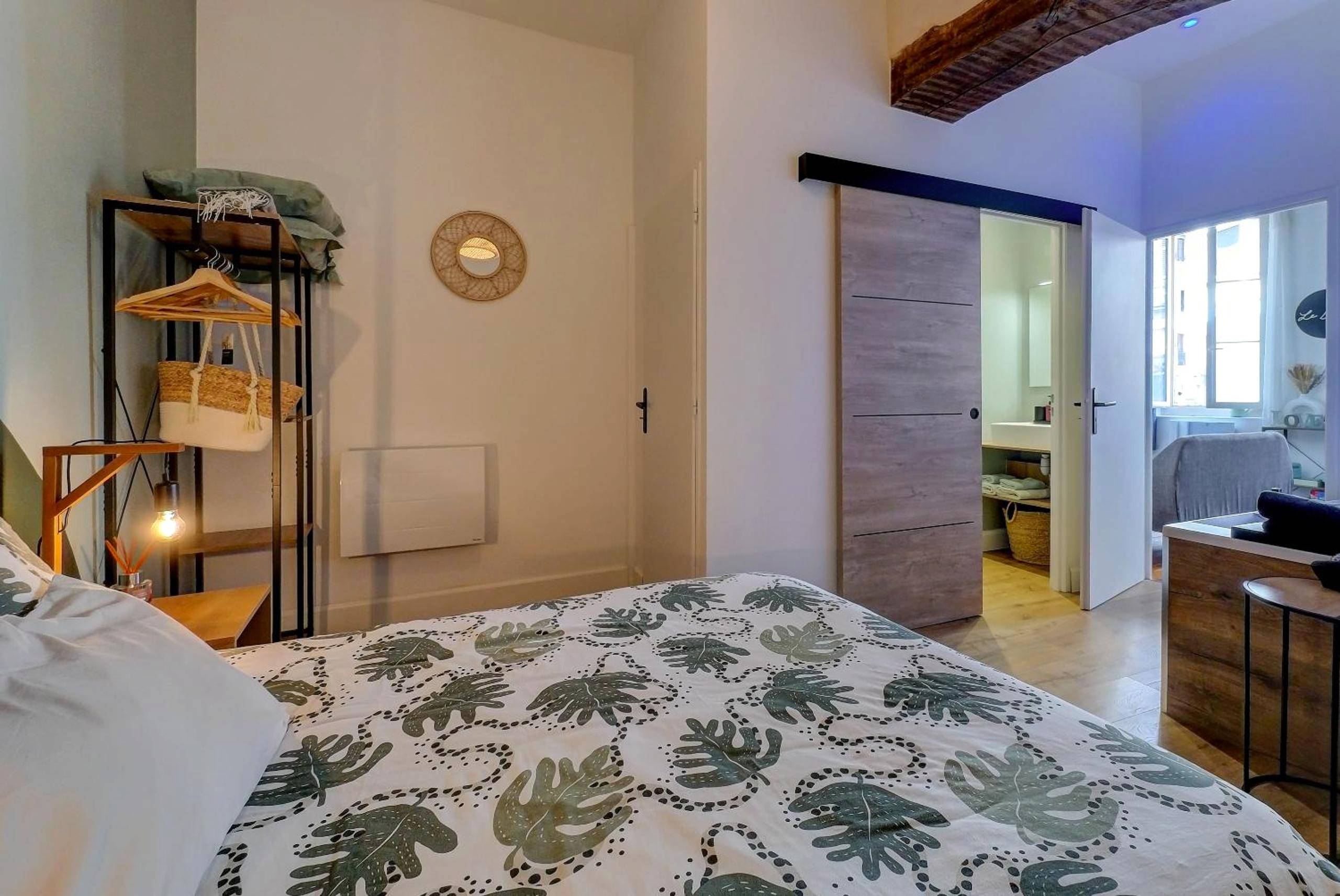 Photo du logement - Le Duché - Séjour romantique avec balnéo privative - Dijon centre - Dijon