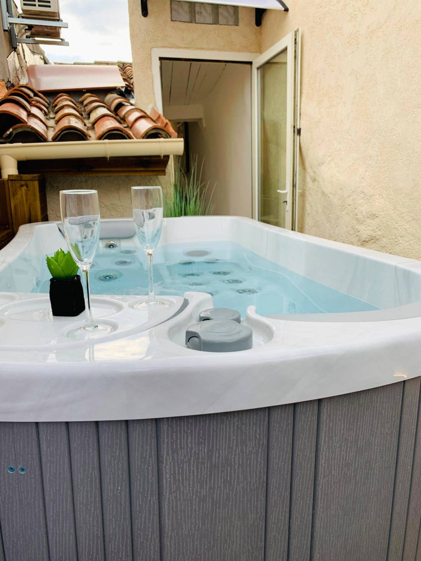 Photo du logement - Duplex Bellevue SPA PRIVATIF Toit d'Aix