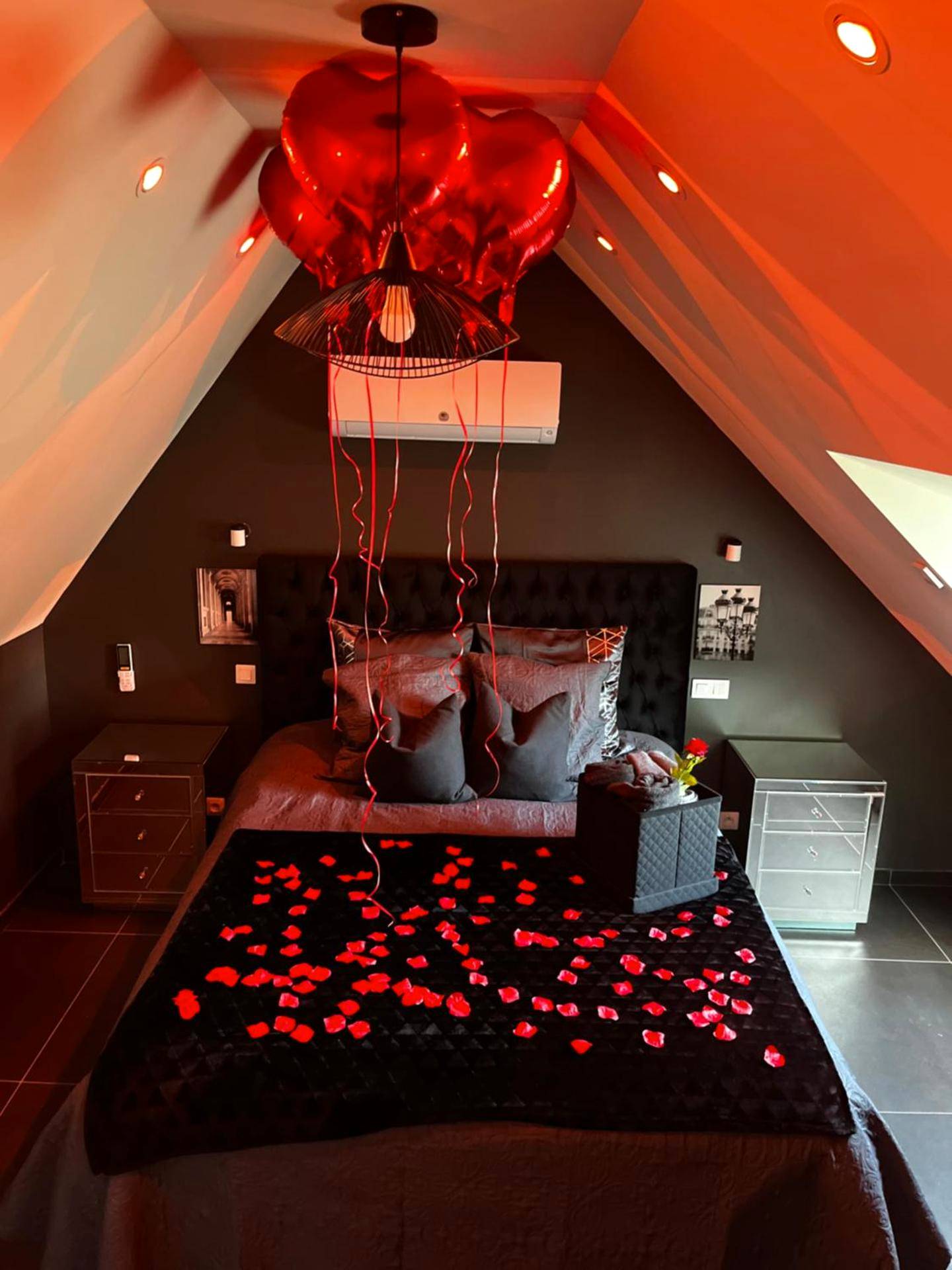 Photo du logement - Magnifique Duplex avec Jaccuzi, Sauna et Cinema Room Privatif - Fontenoy