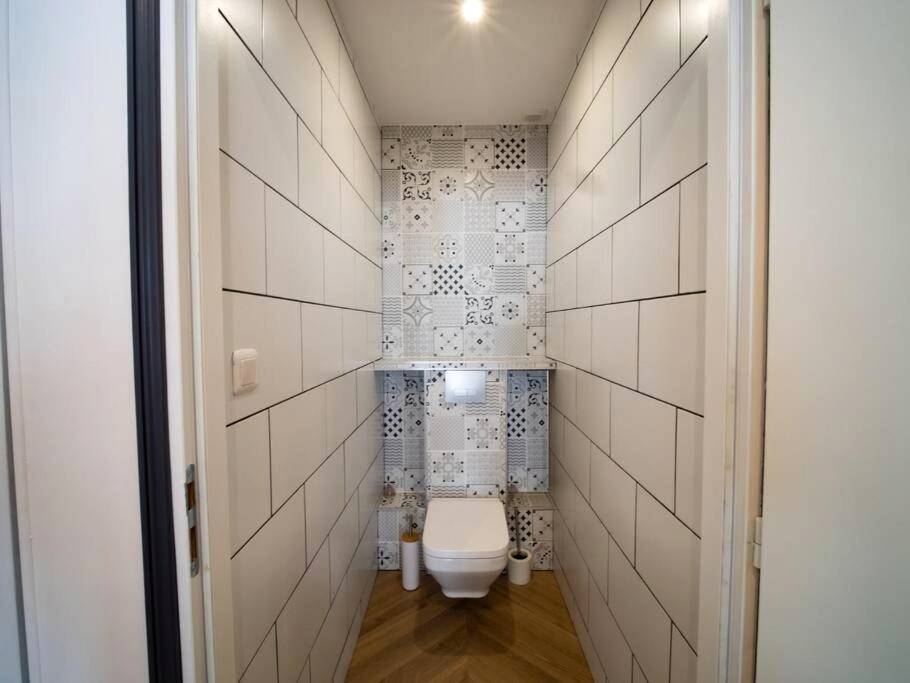 Photo du logement - Duplex Jeanne d'Arc Billard Baby en option Escape Game Logements Insolites