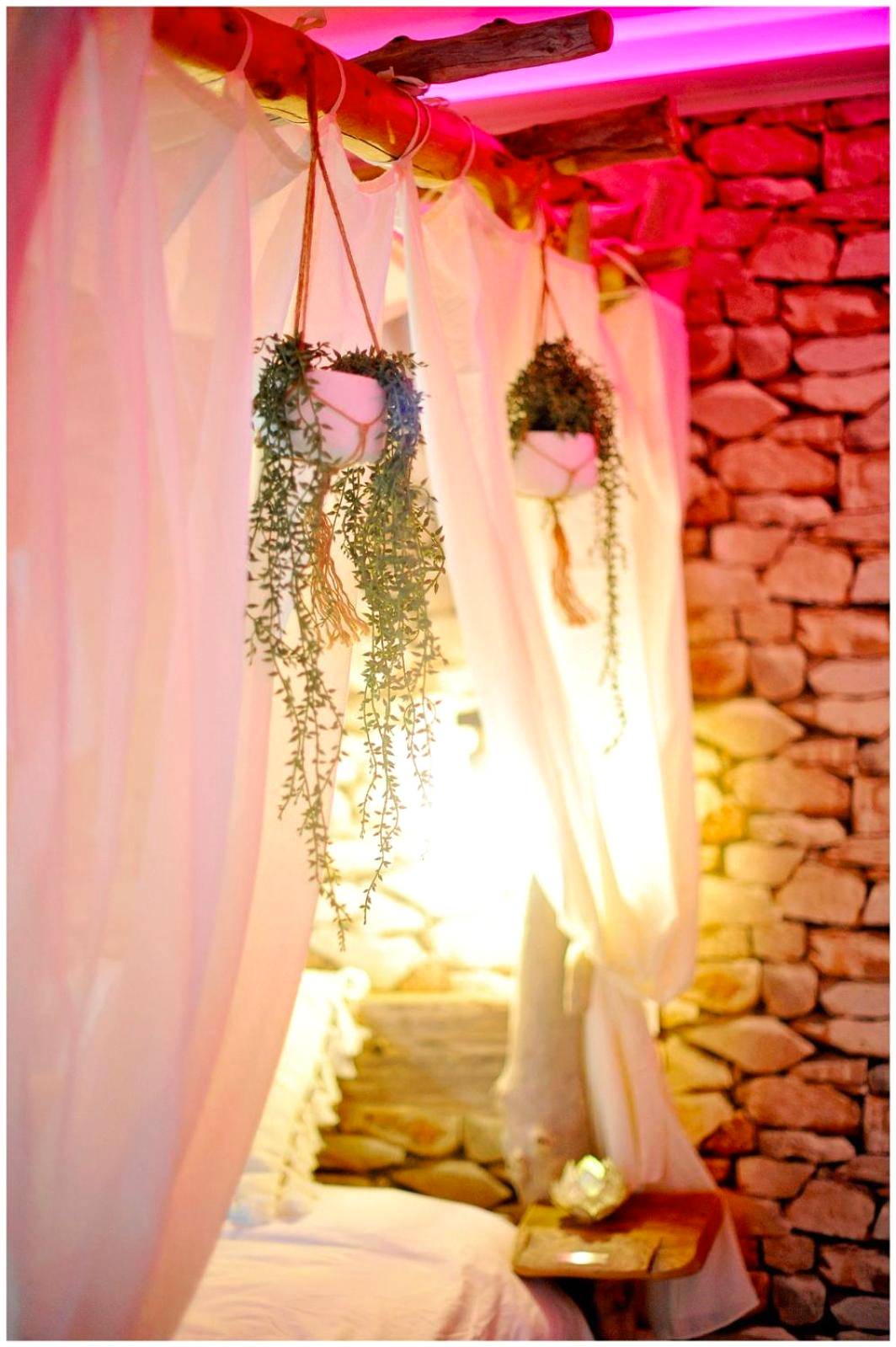 Vue du logement - Duplex Safari jusqu'à 4 personnes, Spa XXL, day use, cinéma, cascade et lit sous les arbres