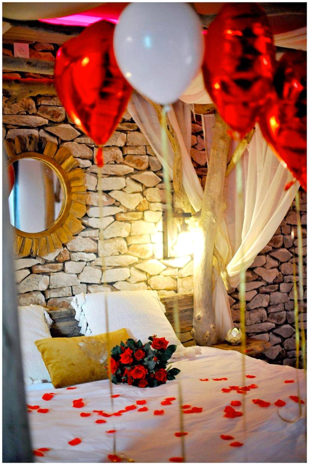 Vue du logement - Duplex Safari jusqu'à 4 personnes, Spa XXL, day use, cinéma, cascade et lit sous les arbres