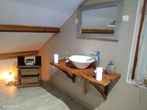 Photo du logement - Ecrin d' Amour suite romantique avec Jacuzzi - Castels et Bézenac