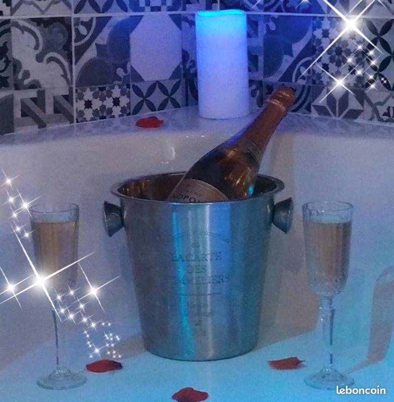 Photo du logement - Ecrin d' Amour suite romantique avec Jacuzzi