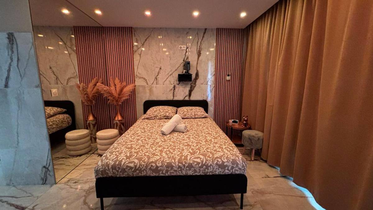 Photo du logement - L'Écrin Secret Romantic Love Room & Private Spa