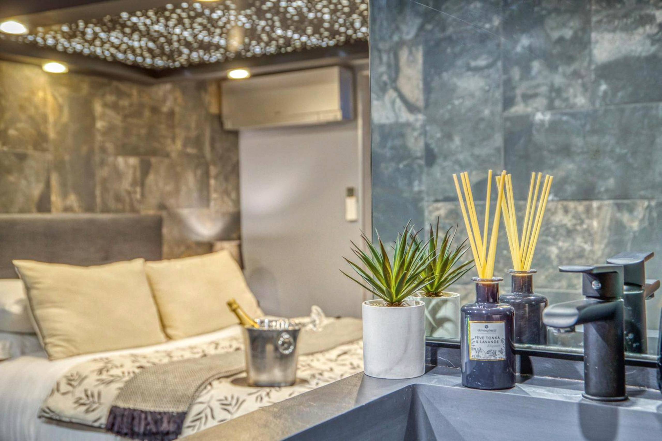 Photo du logement - L'Eden Love - Jacuzzi / Sauna