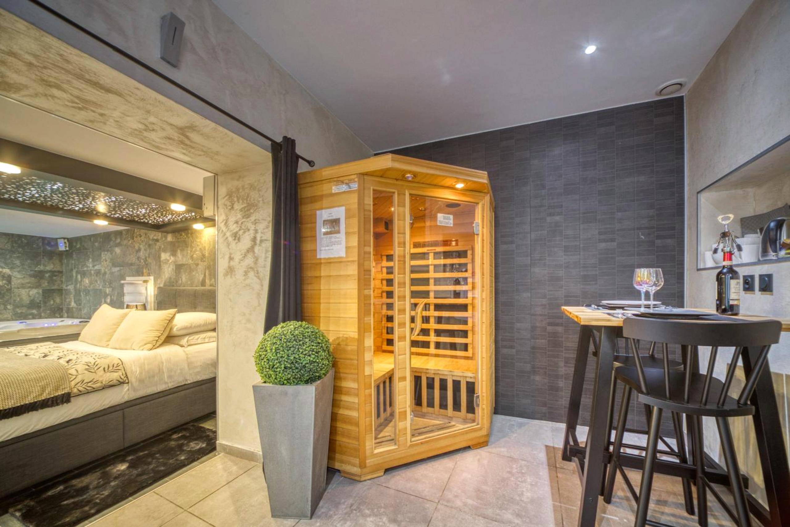 Photo du logement - L'Eden Love - Jacuzzi / Sauna - Grenoble